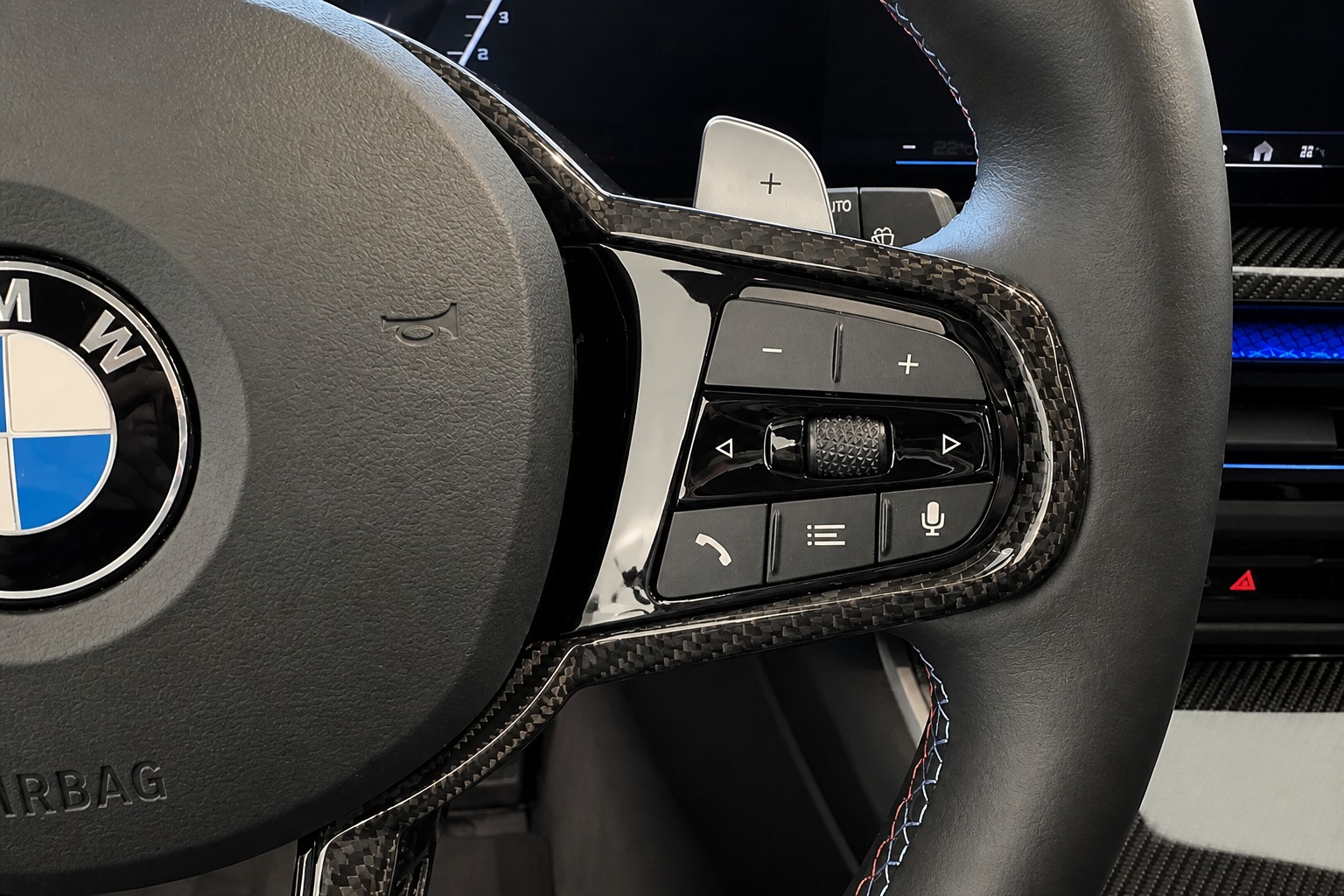 BMW M340i xDrive 48V Touring Steptronic M Sport Pro Individual-image-16