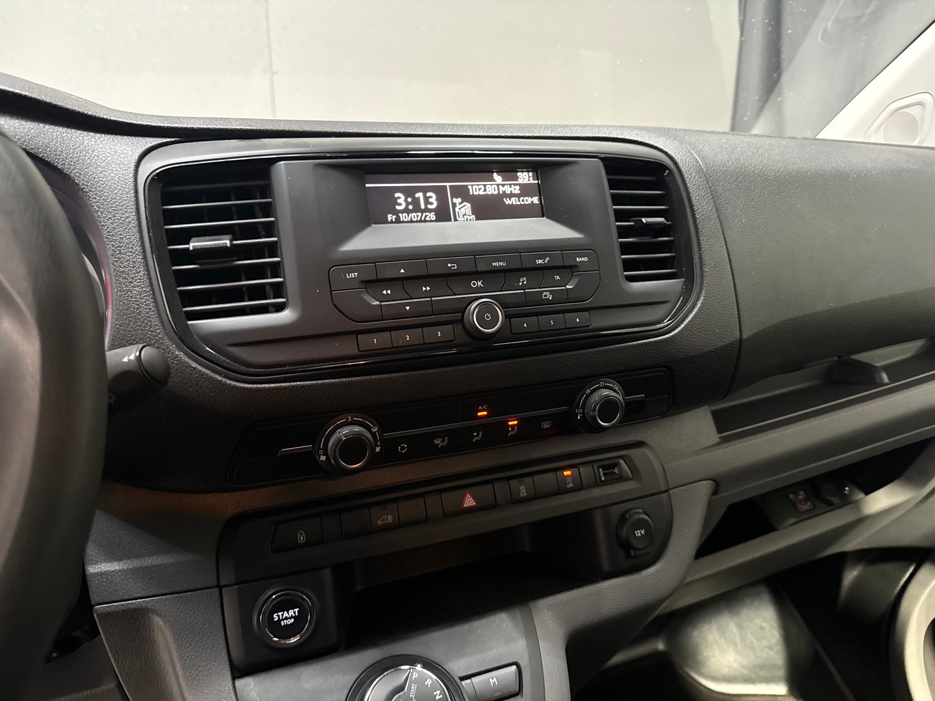 PEUGEOT Expert 2.0 BlueHDi 180 S&S Active Standard EAT6-image-7