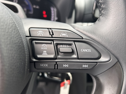 TOYOTA Yaris Cross 1.5 Comf. AWD-image-14