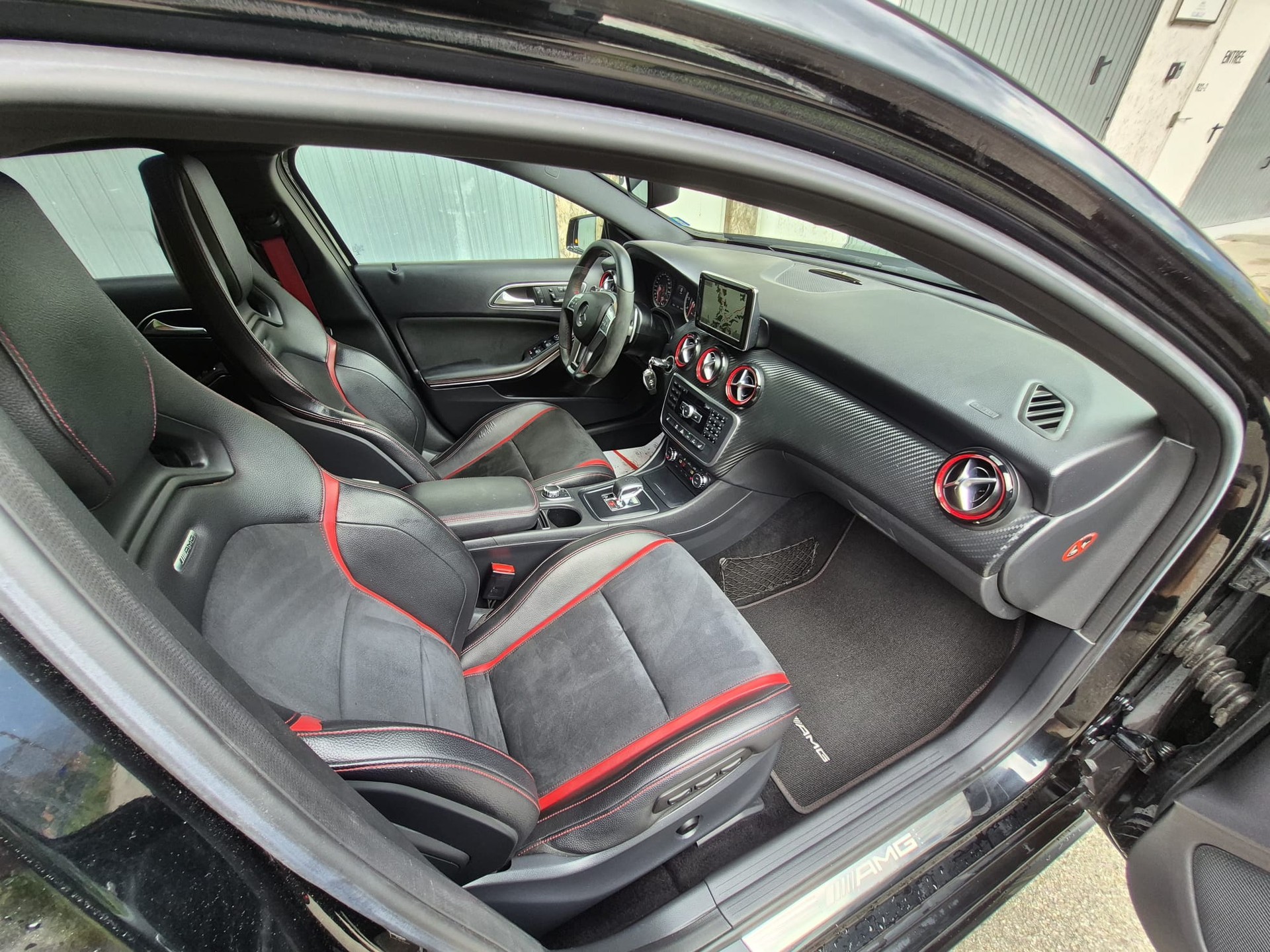 MERCEDES-BENZ A 45 AMG 4Matic Speedshift 7G-DCT-image-7