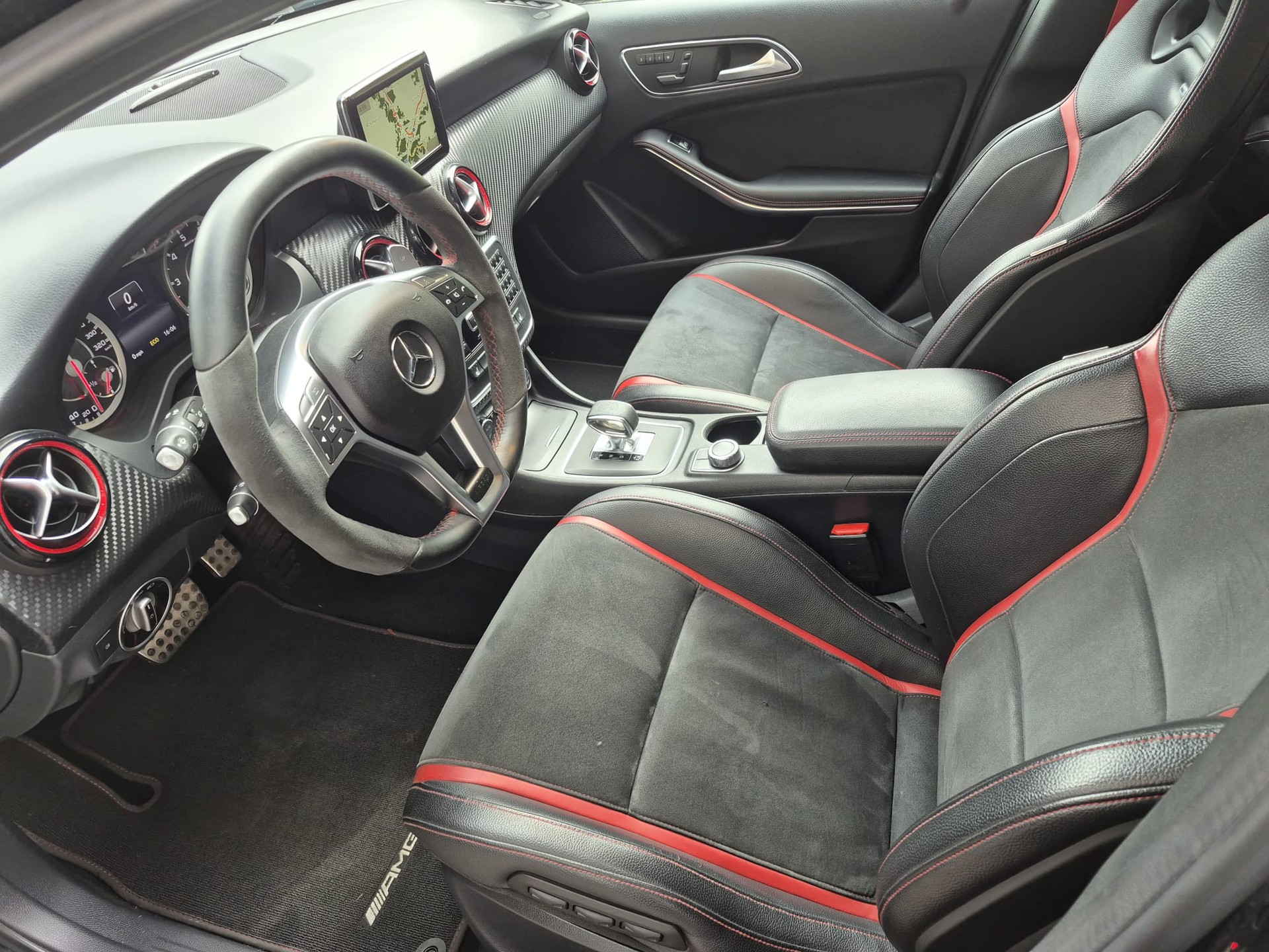 MERCEDES-BENZ A 45 AMG 4Matic Speedshift 7G-DCT-image-6