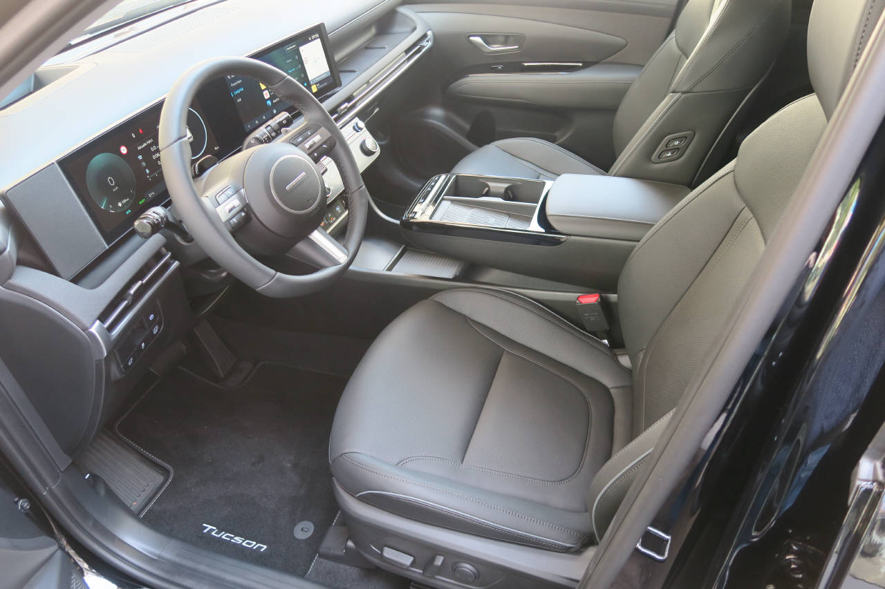 HYUNDAI Tucson 1.6 T-GDi HEV Vertex Swiss Edition 4x4-image-3