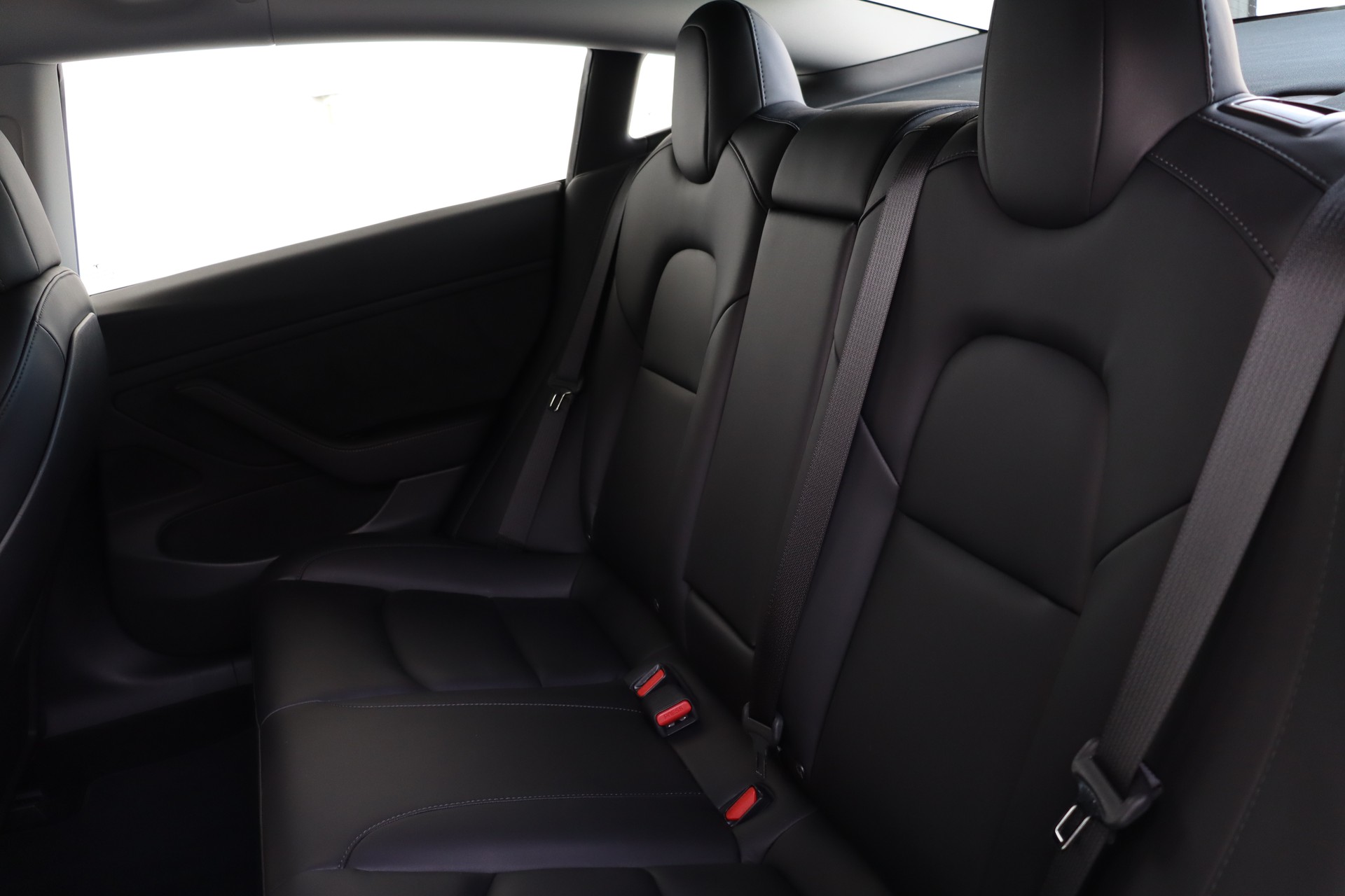 TESLA Model 3 Performance Dual Motor AWD-image-17