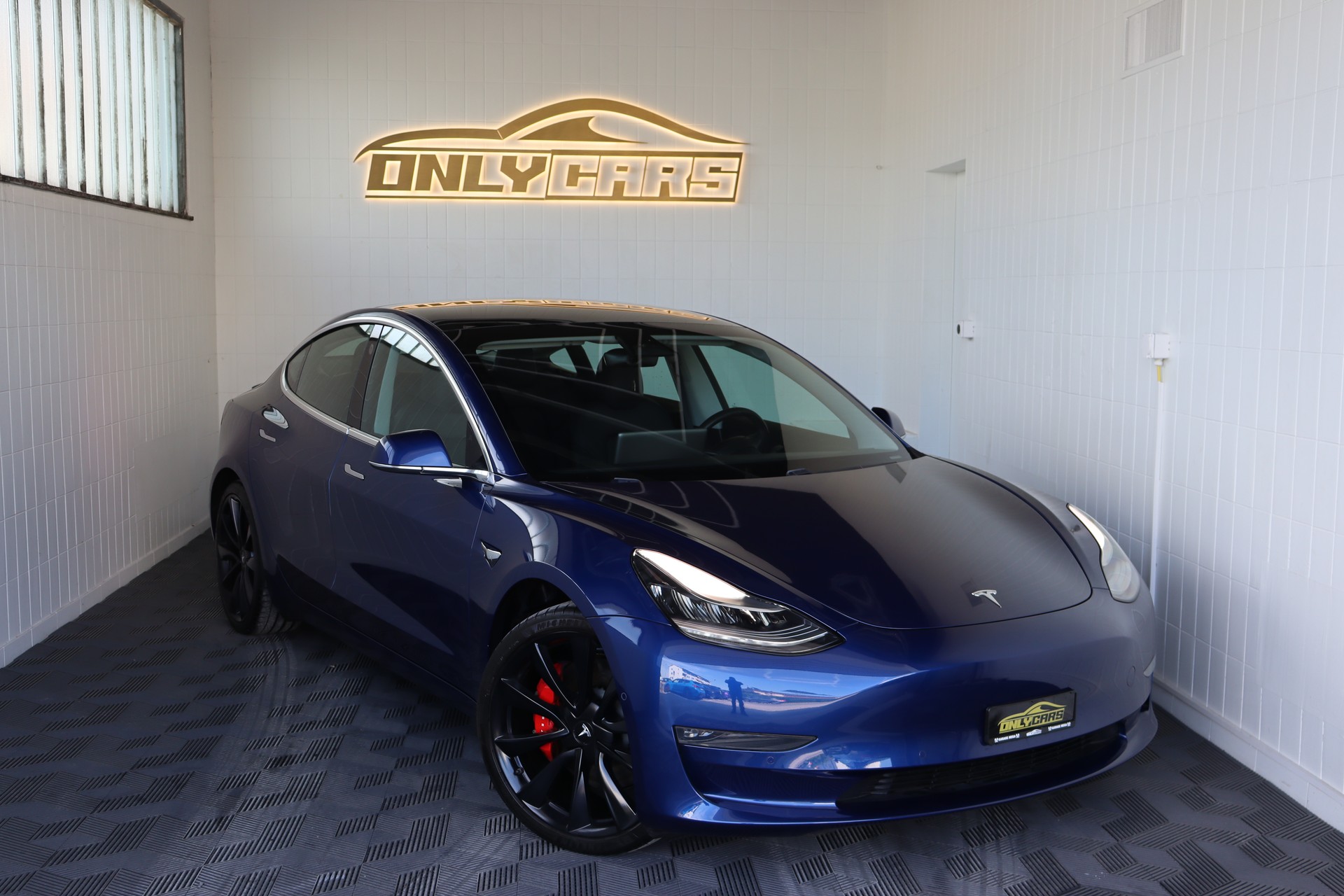 TESLA Model 3 Performance Dual Motor AWD-image-0