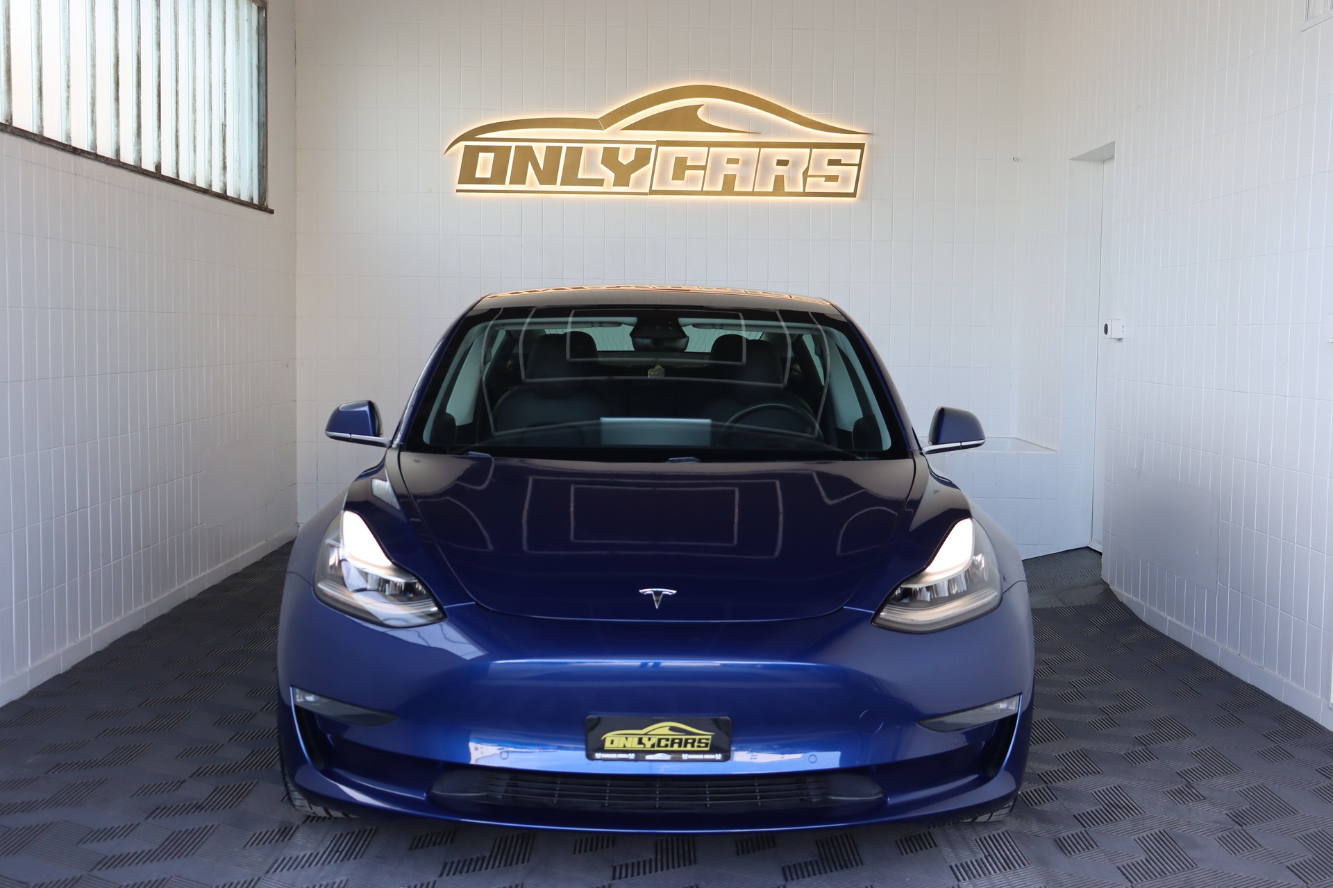 TESLA Model 3 Performance Dual Motor AWD-image-1