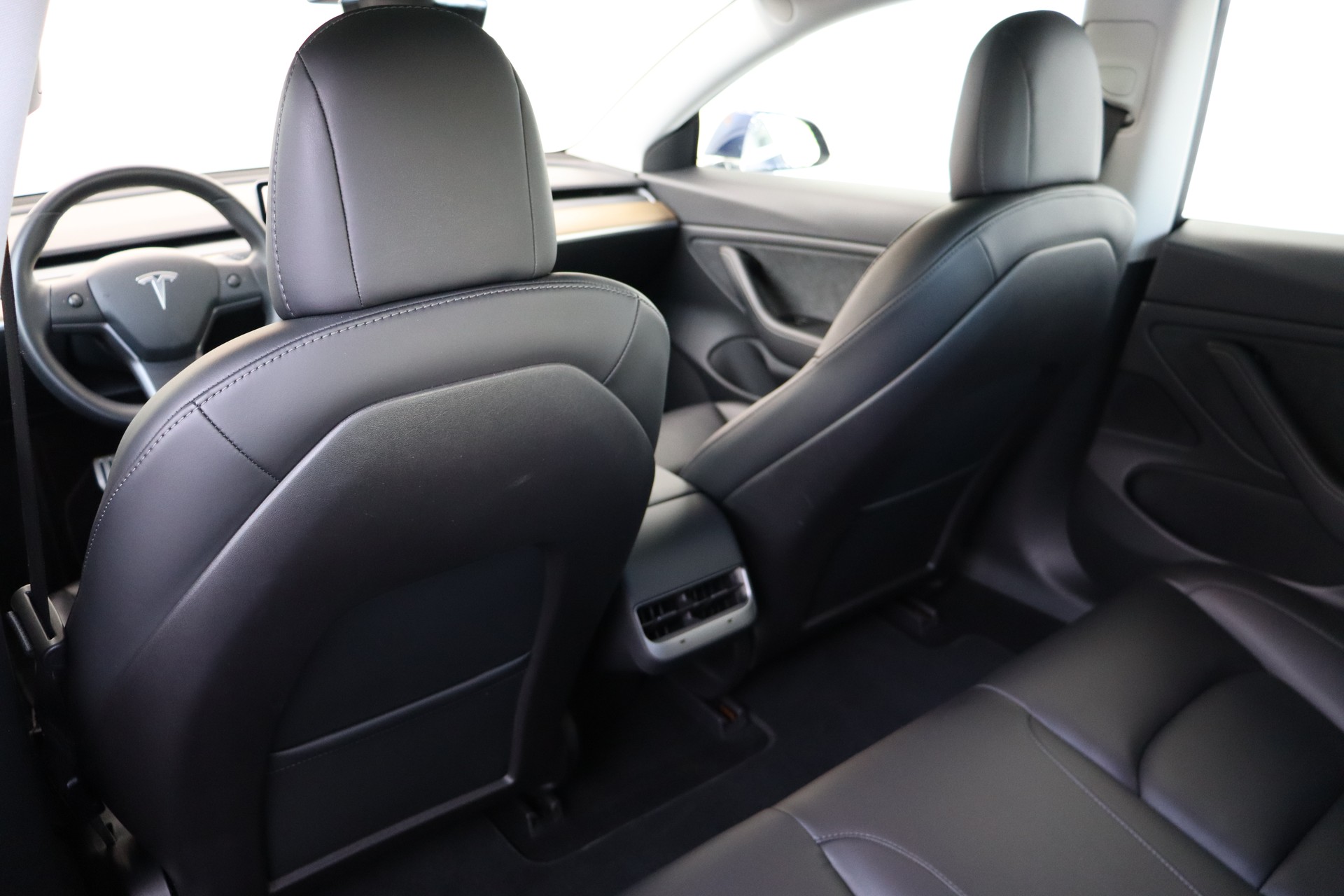 TESLA Model 3 Performance Dual Motor AWD-image-14