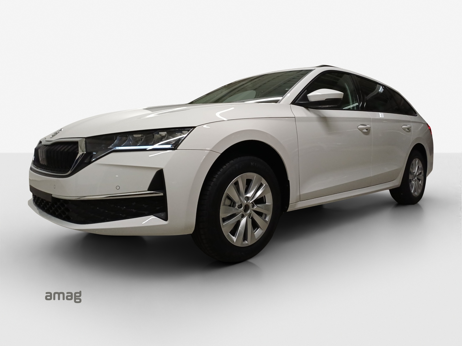 SKODA Octavia Combi 1.5 TSI mHEV DSG Selection