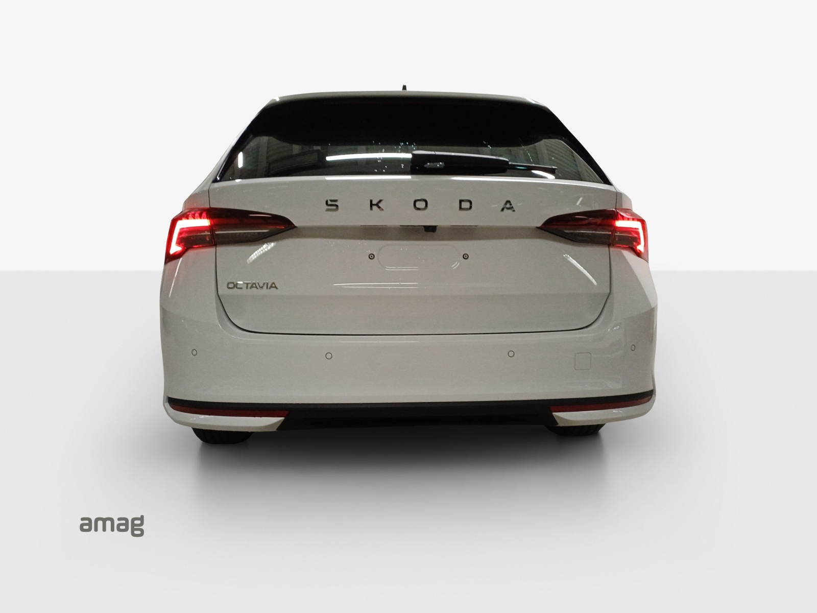 SKODA Octavia Combi 1.5 TSI mHEV DSG Selection-showroom-element-3