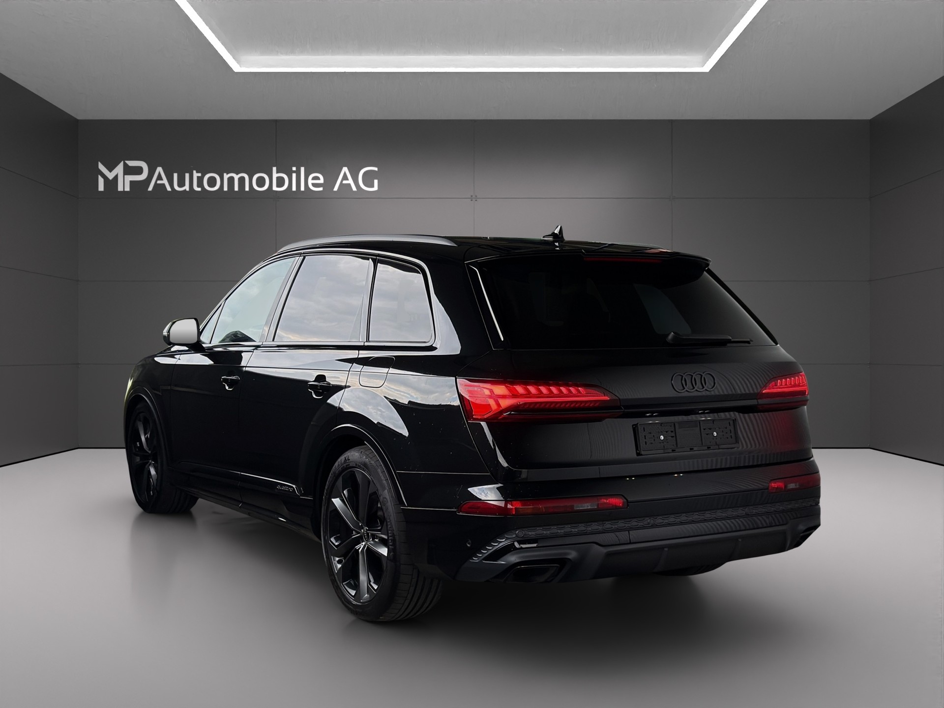 AUDI Q7 55 TFSI e quattro PHEV S line tiptronic-image-5