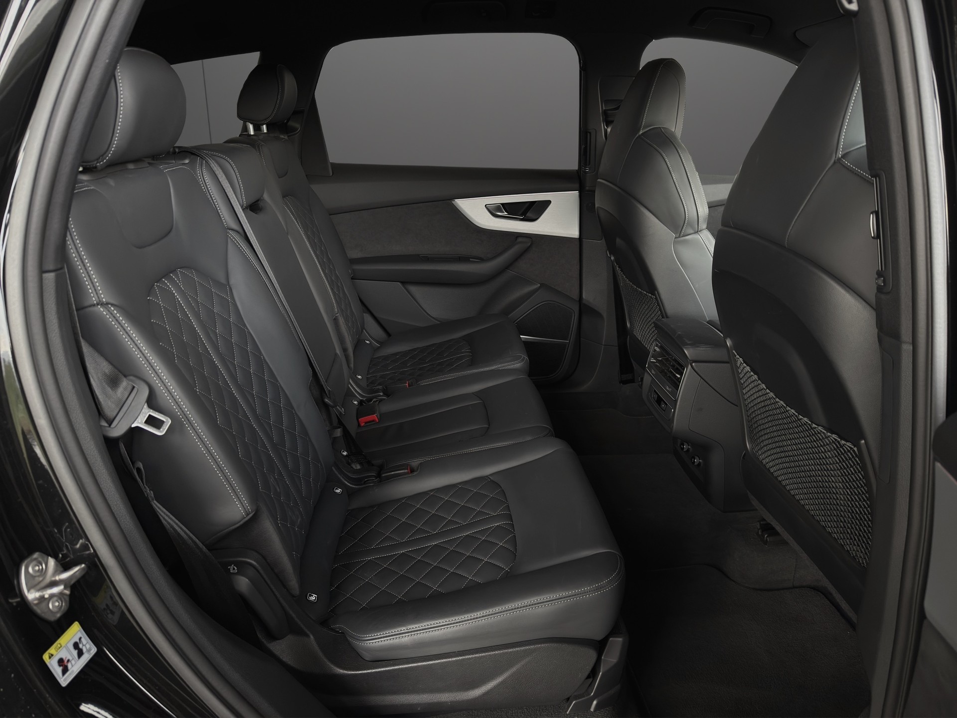 AUDI Q7 55 TFSI e quattro PHEV S line tiptronic-image-11