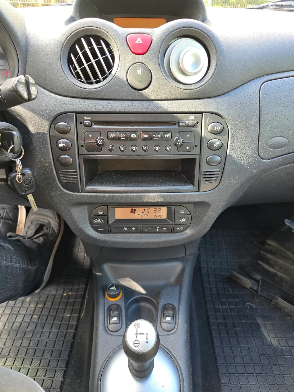 CITROEN C3 1.6i 16V X-TR-image-15