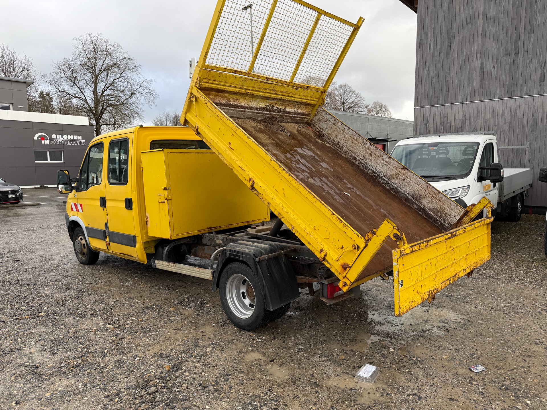 IVECO 35-image-4