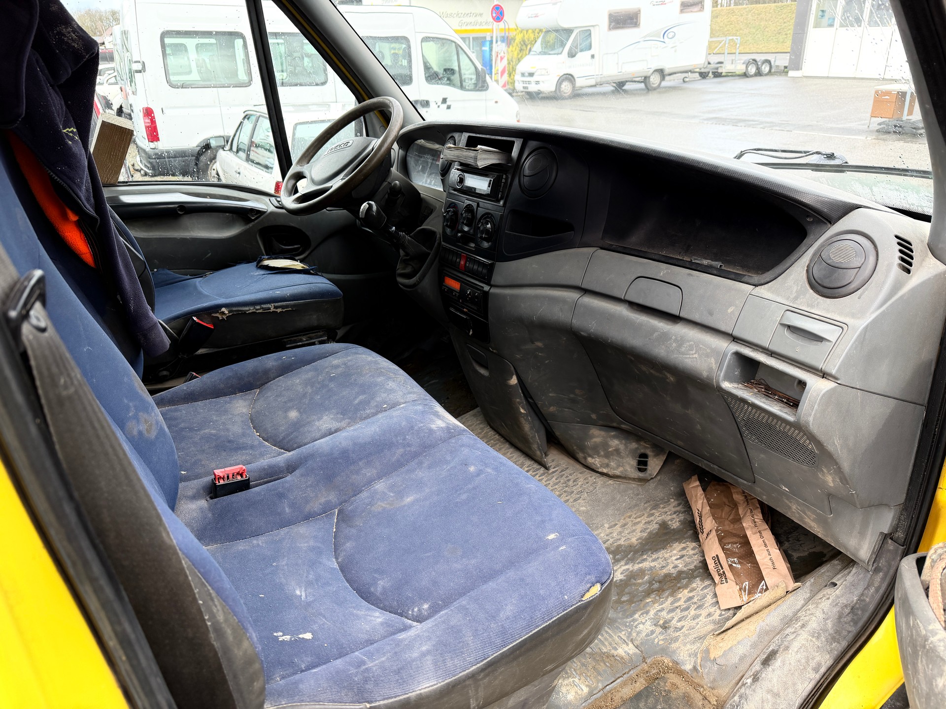 IVECO 35-image-6