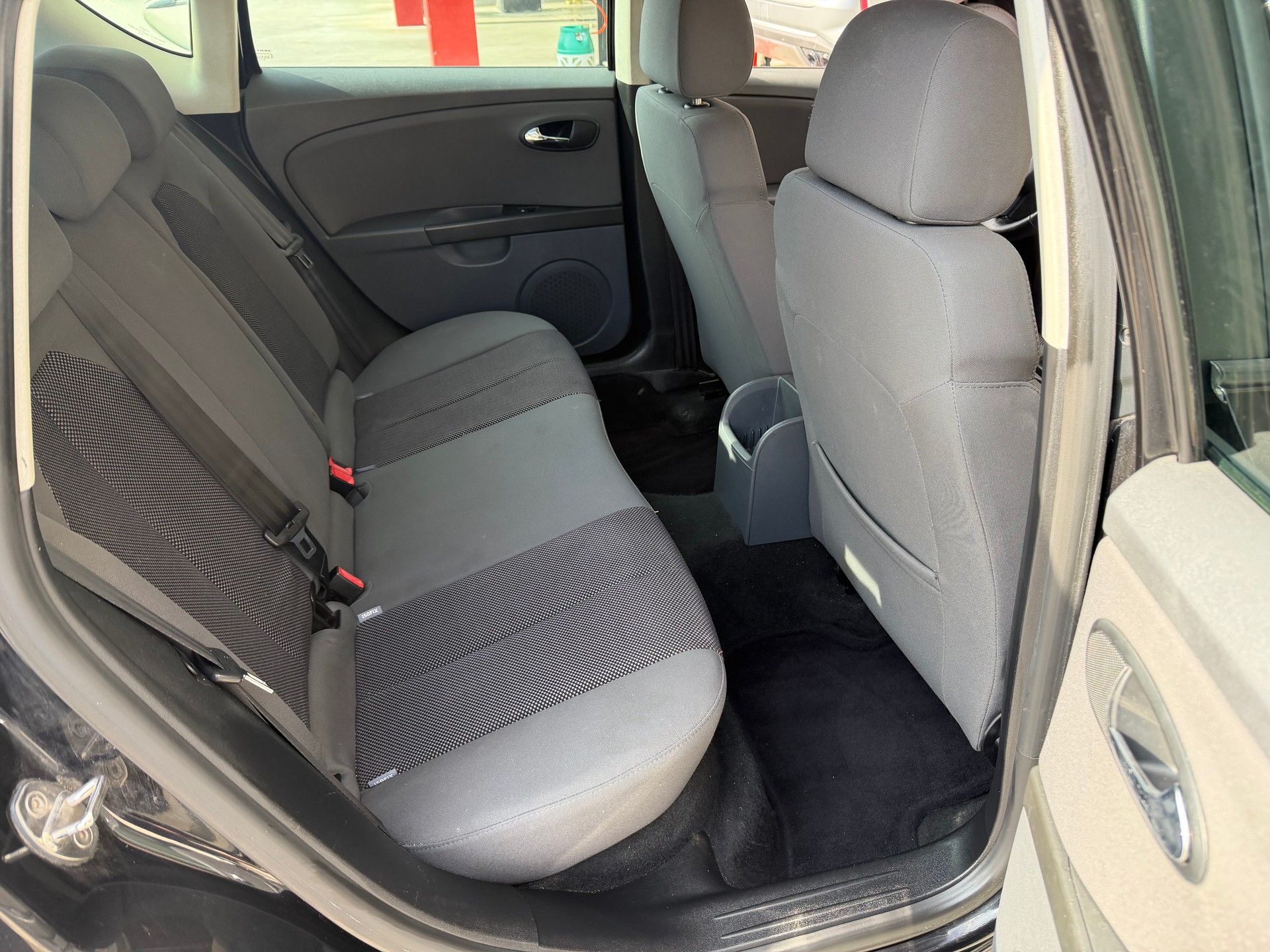 SEAT Leon 1.9 TDI Ecomotive Plus-image-11