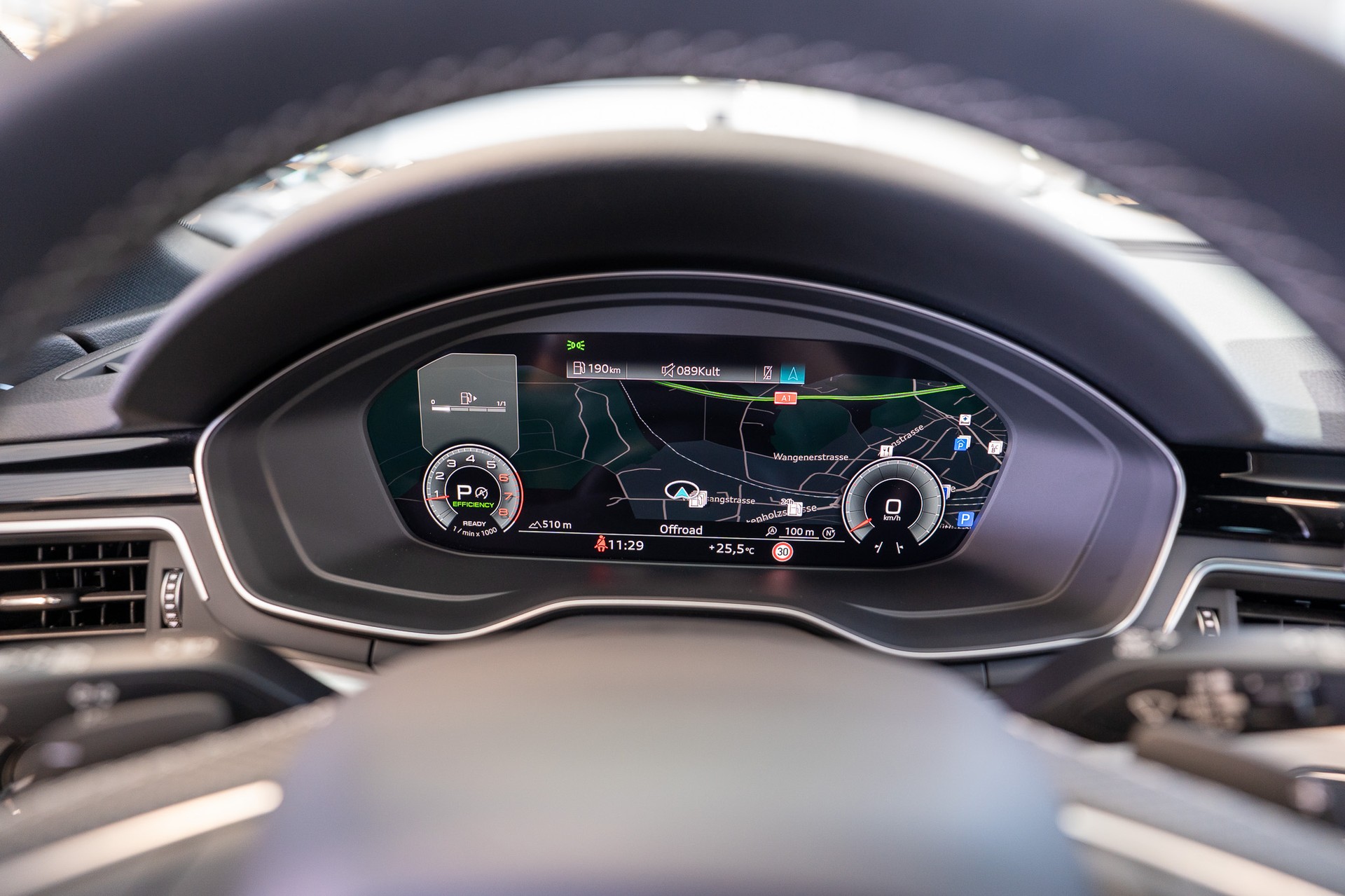 AUDI A4 Avant 2.0 40 TFSI S Line quattro S-Tronic / S-Line / Virtual Cockpit / Rückfahrkamera-image-17