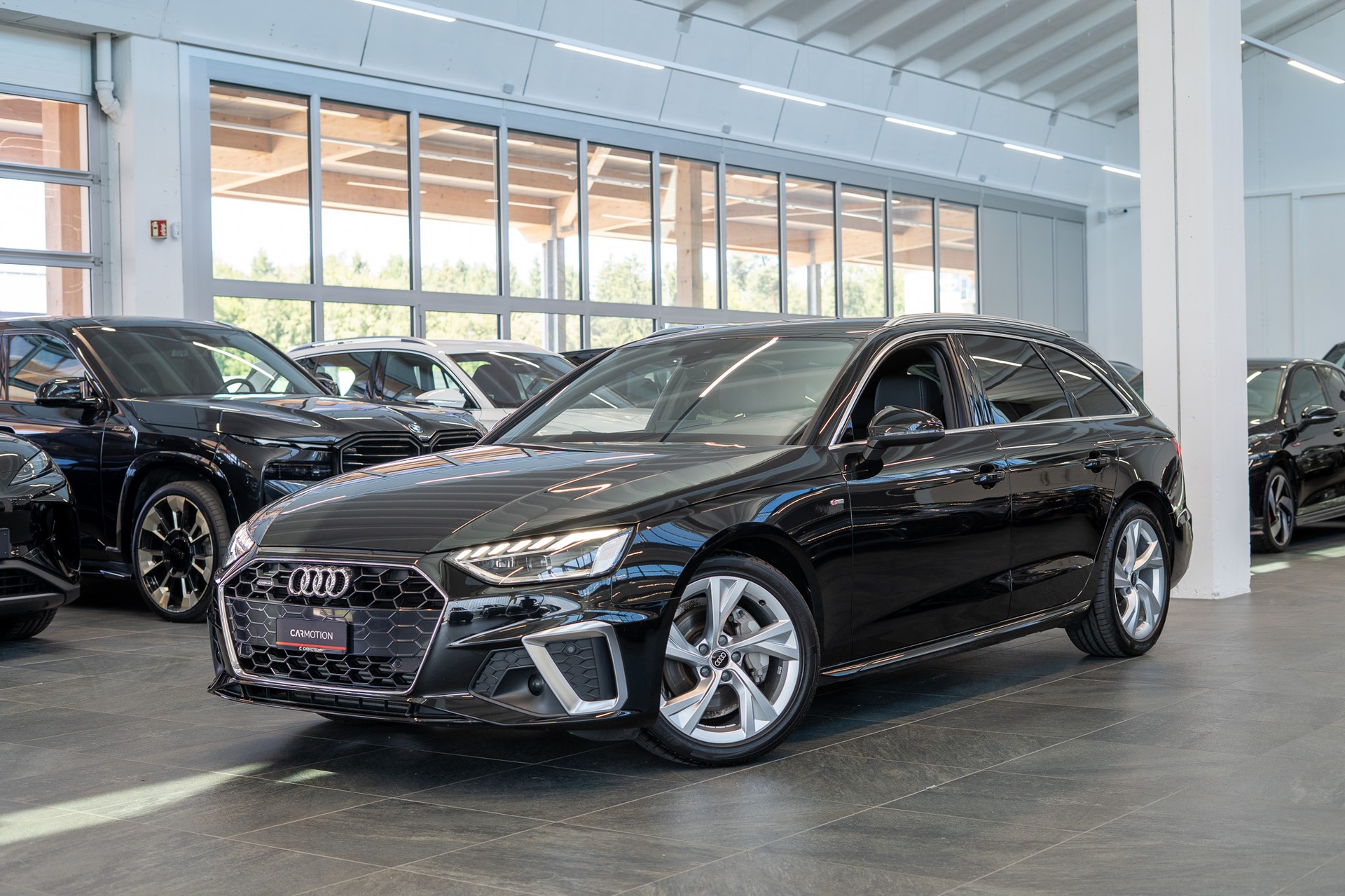AUDI A4 Avant 2.0 40 TFSI S Line quattro S-Tronic / S-Line / Virtual Cockpit / Rückfahrkamera