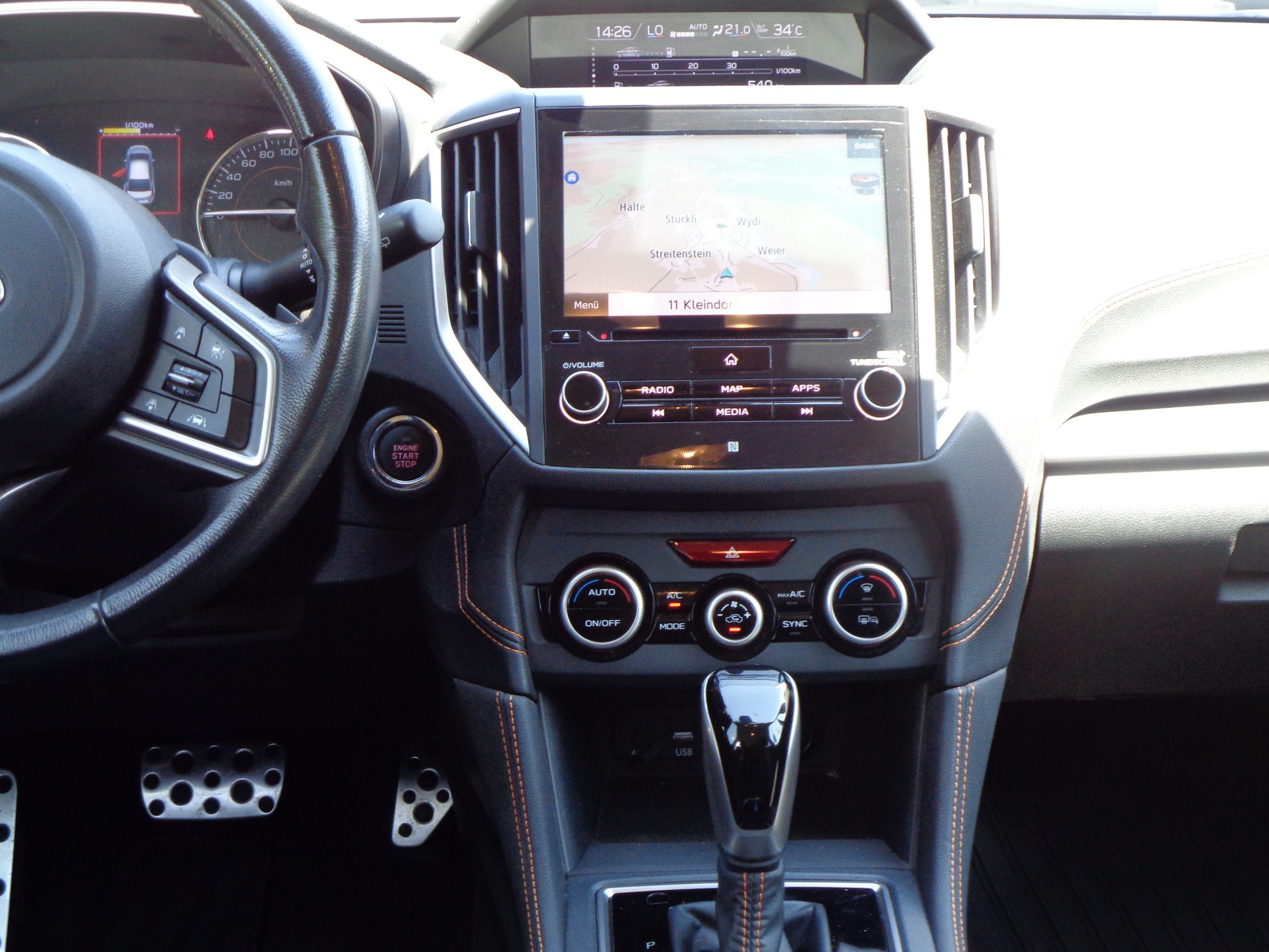 SUBARU XV 2.0 Swiss Plus AWD Lineartronic-image-6