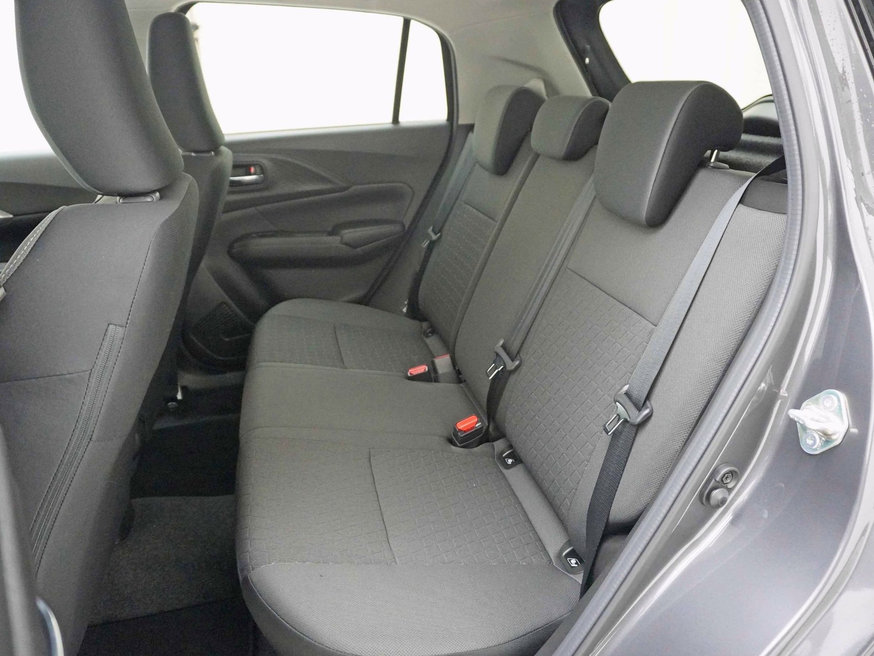 SUZUKI Swift 1.2 Sakura Top Hybrid 4x4-image-17