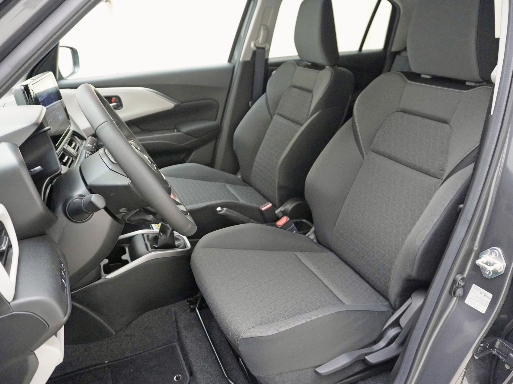 SUZUKI Swift 1.2 Sakura Top Hybrid 4x4-image-6