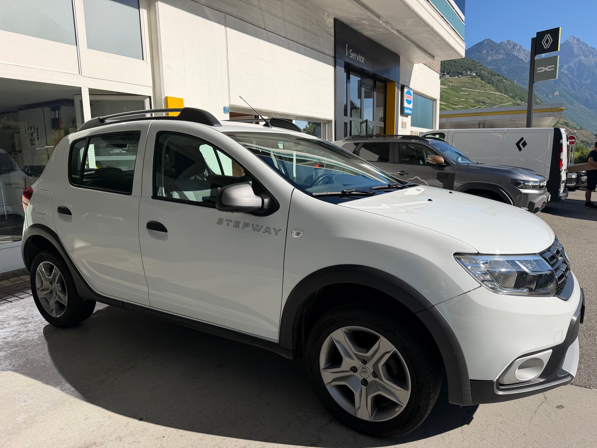 DACIA Sandero TCe 90 Stepway Unlimited 2-image-3