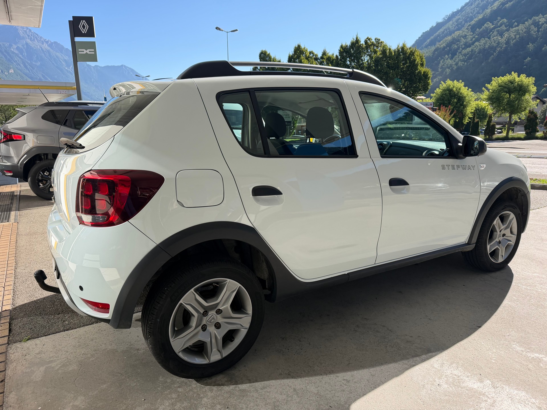 DACIA Sandero TCe 90 Stepway Unlimited 2-image-2