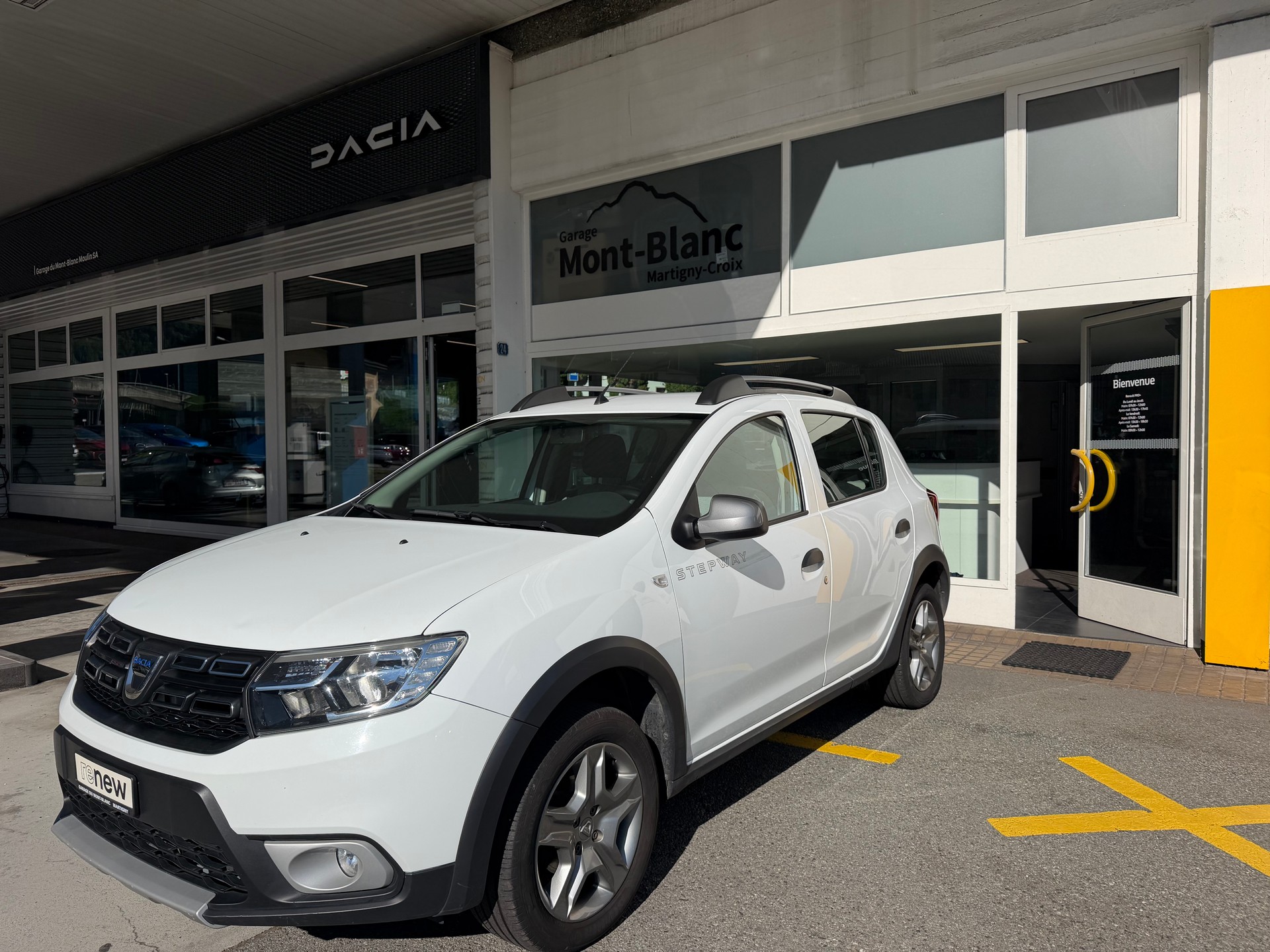 DACIA Sandero TCe 90 Stepway Unlimited 2-image-0