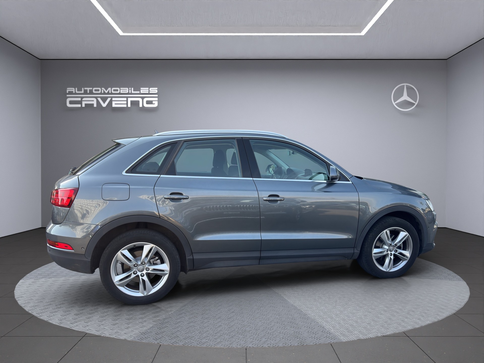 AUDI Q3 1.4 TFSI S-tronic-image-5