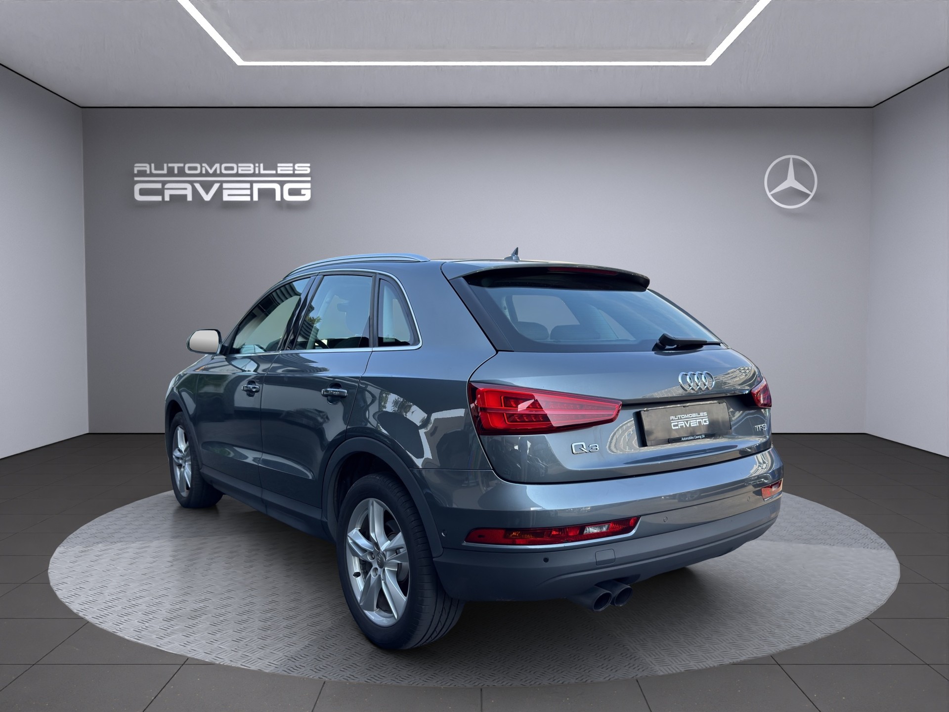 AUDI Q3 1.4 TFSI S-tronic-image-2