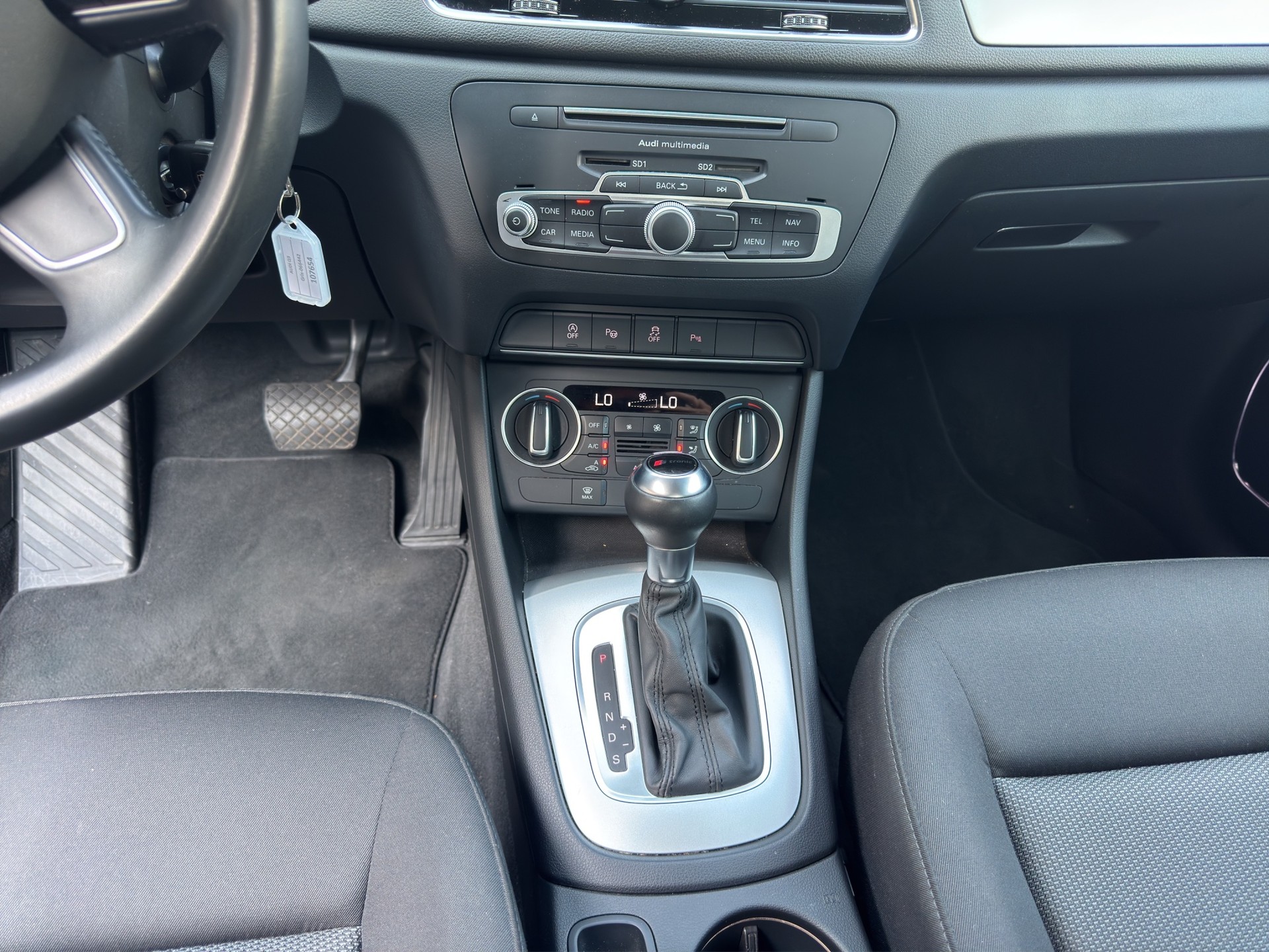 AUDI Q3 1.4 TFSI S-tronic-image-12