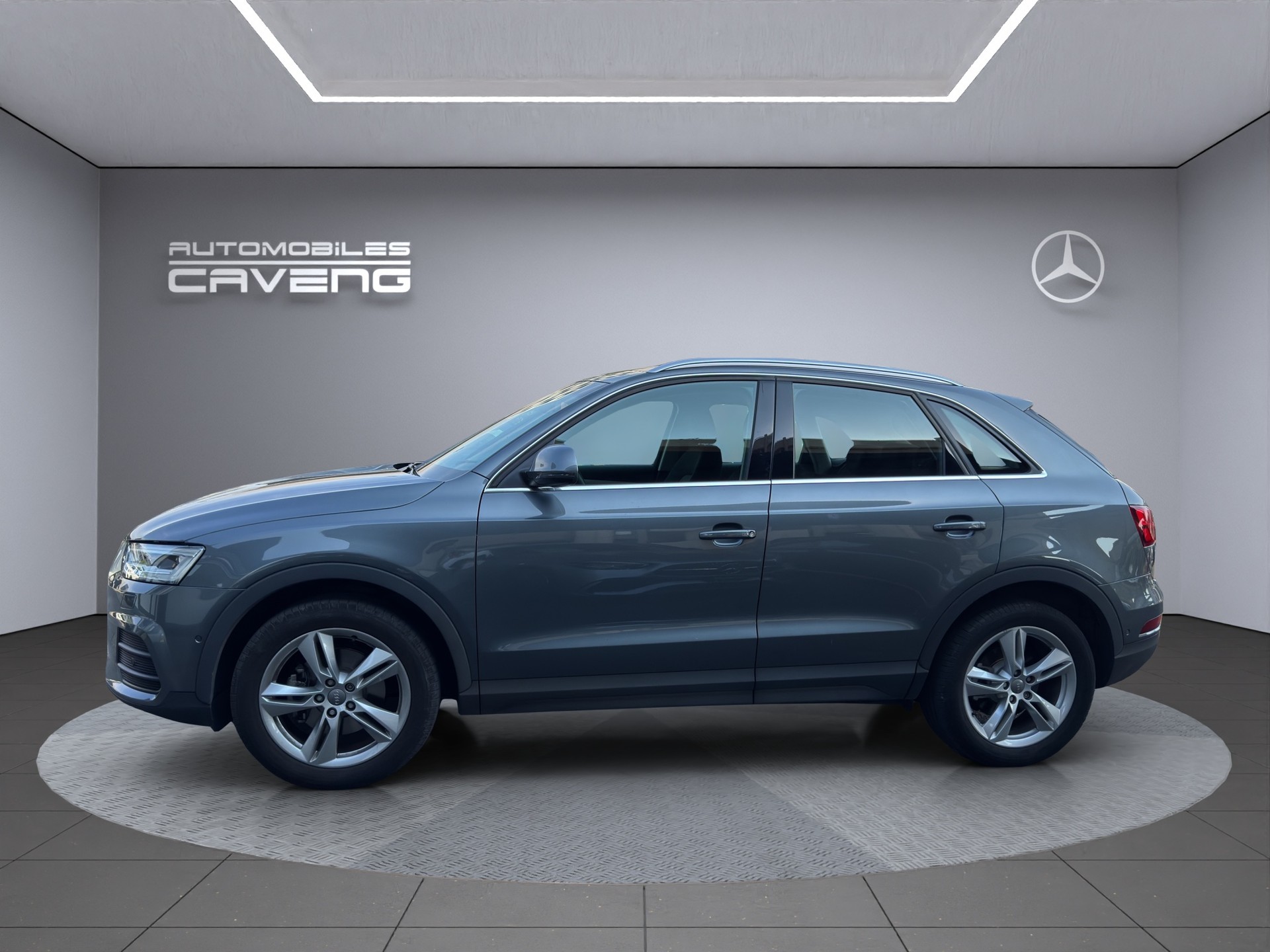 AUDI Q3 1.4 TFSI S-tronic-image-1