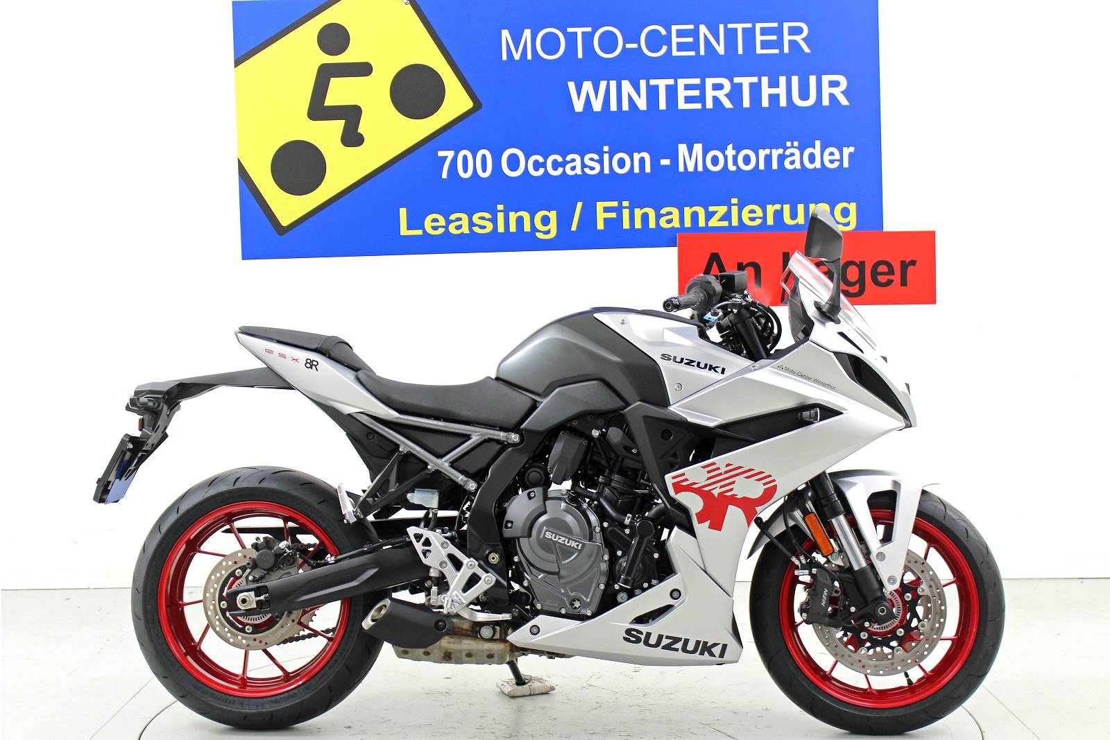 SUZUKI GSX-R 8