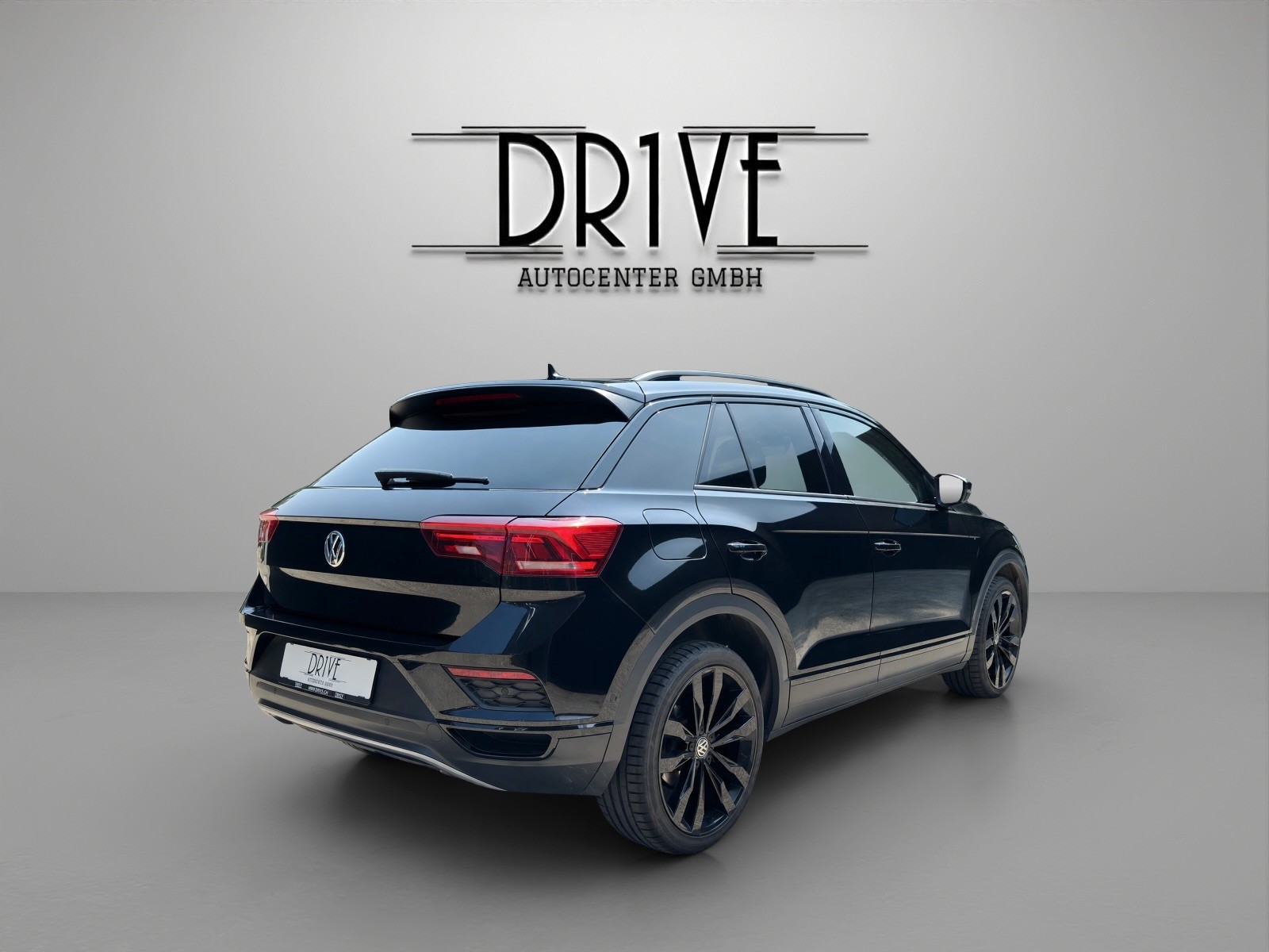 VW T-Roc 1.5 TSI EVO Sport DSG-image-4