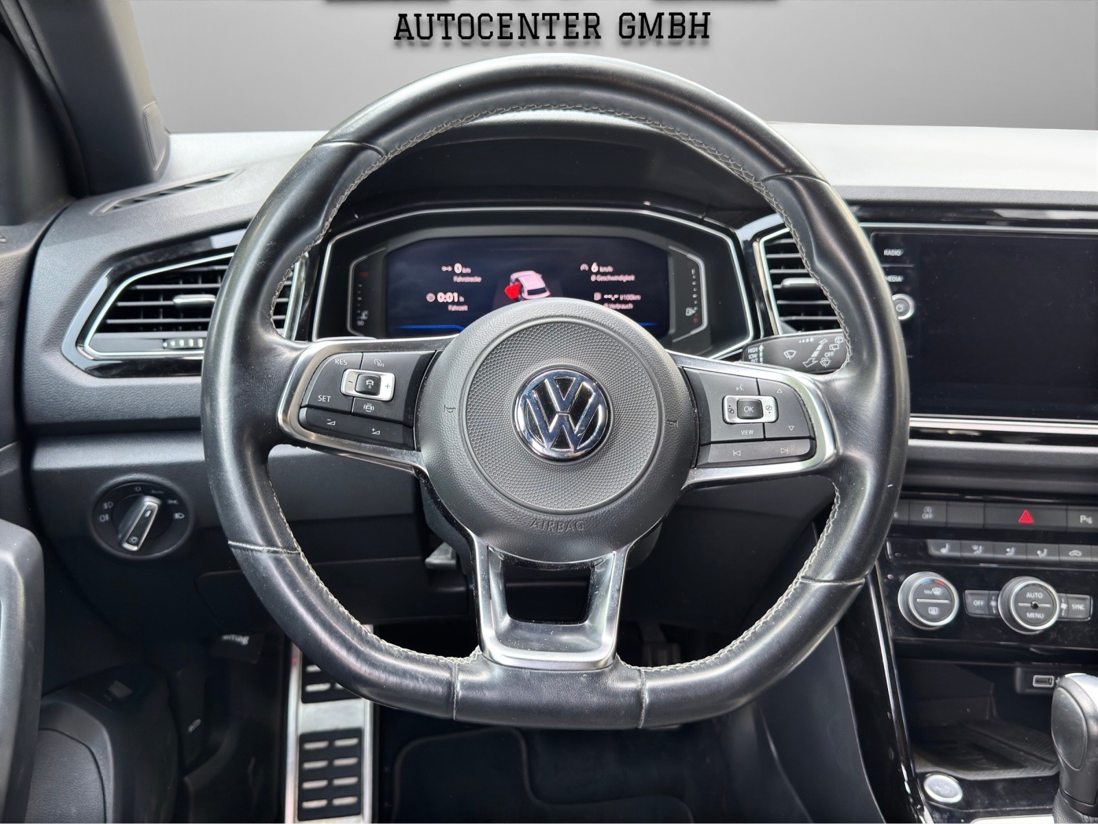 VW T-Roc 1.5 TSI EVO Sport DSG-image-9