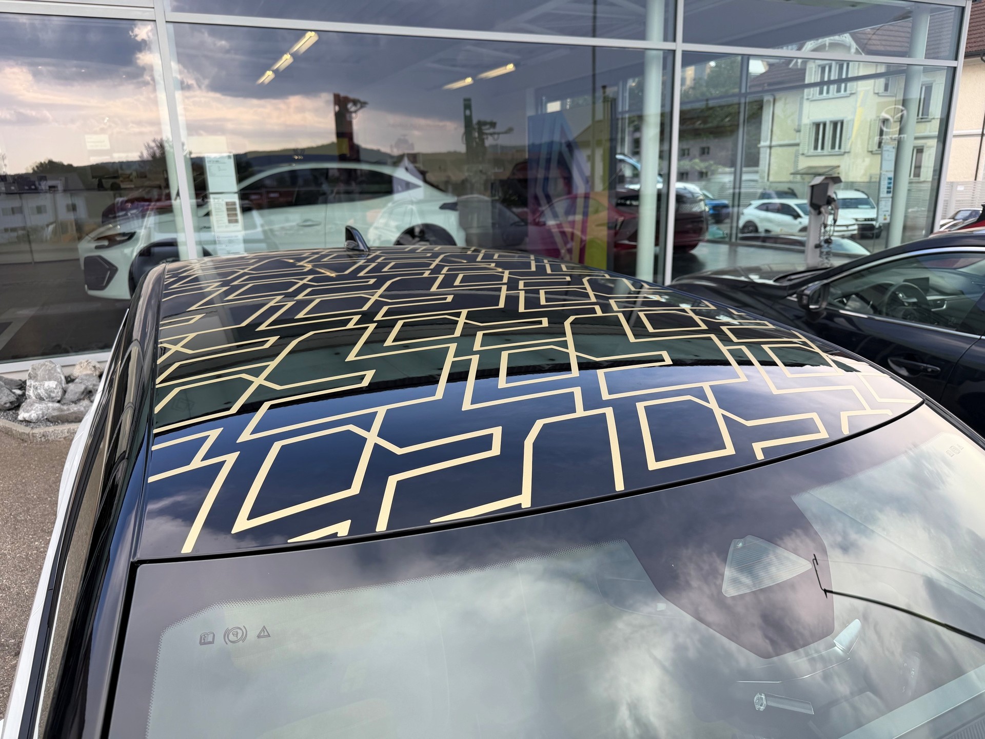 RENAULT R5 E-Tech Comfort Range 52 kWh Iconic Five-image-6