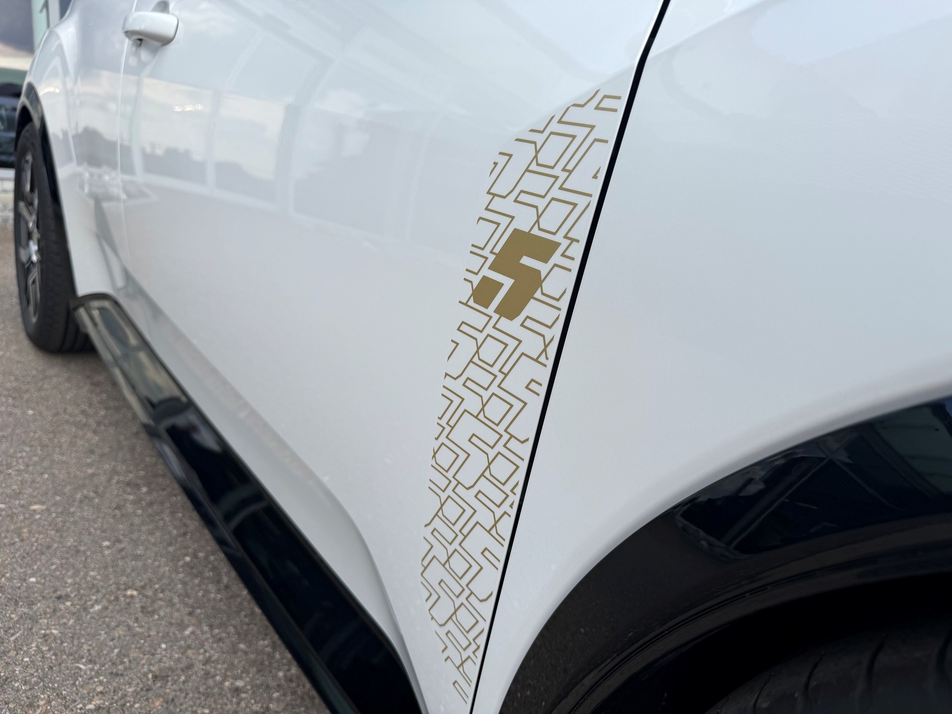 RENAULT R5 E-Tech Comfort Range 52 kWh Iconic Five-image-5