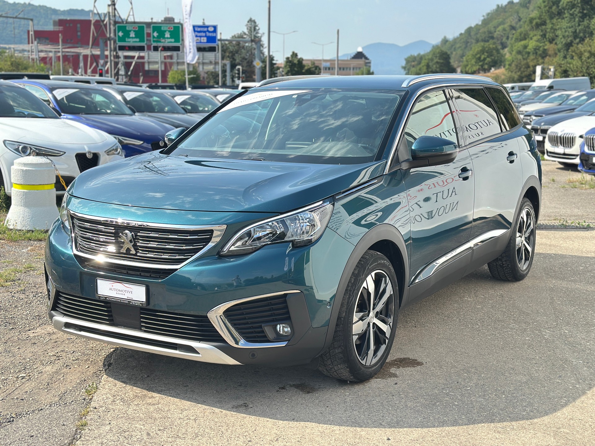 PEUGEOT 5008 1.5 BlueHDi Allure EAT-image-1
