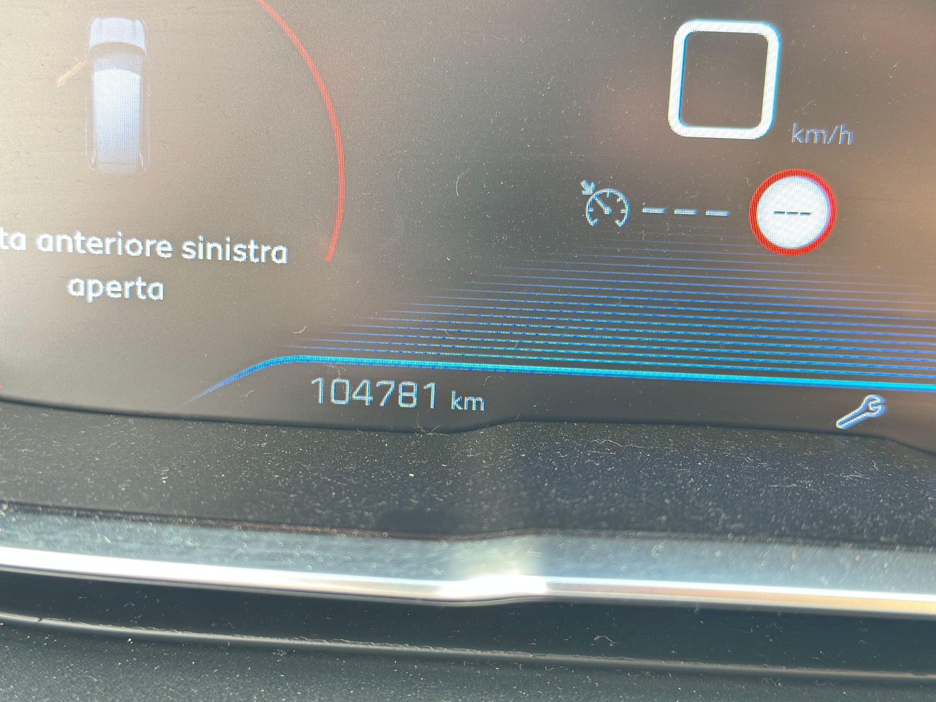 PEUGEOT 5008 1.5 BlueHDi Allure EAT-image-8