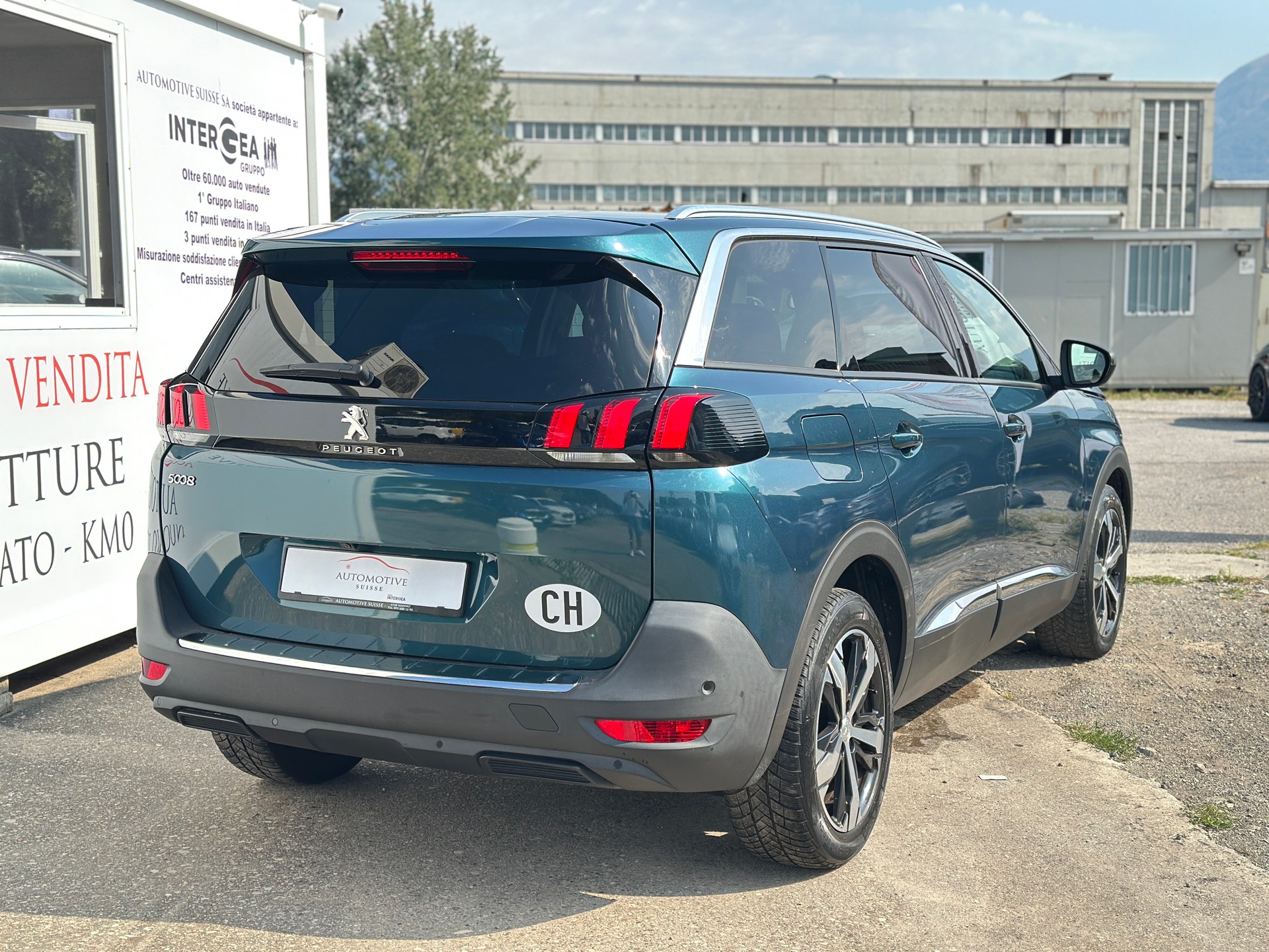 PEUGEOT 5008 1.5 BlueHDi Allure EAT-image-4