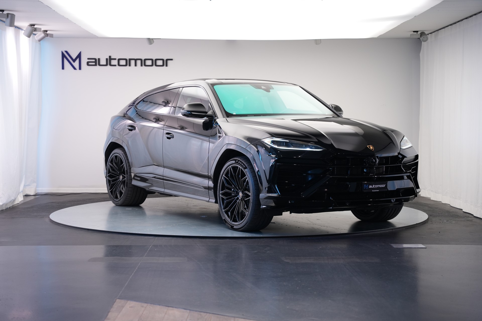 LAMBORGHINI Urus SE *CH-Fahrzeug* *Traum-Konfiguration*-image-2