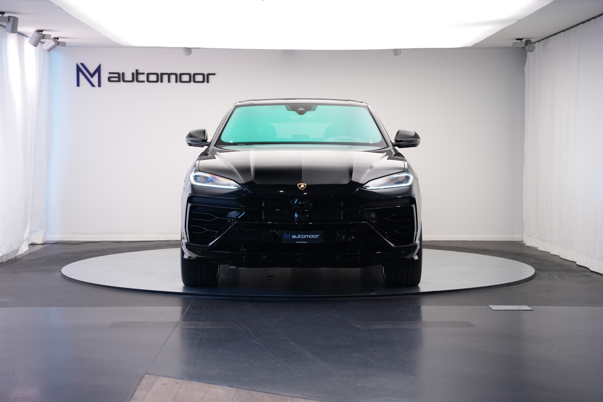 LAMBORGHINI Urus SE *CH-Fahrzeug* *Traum-Konfiguration*-image-1