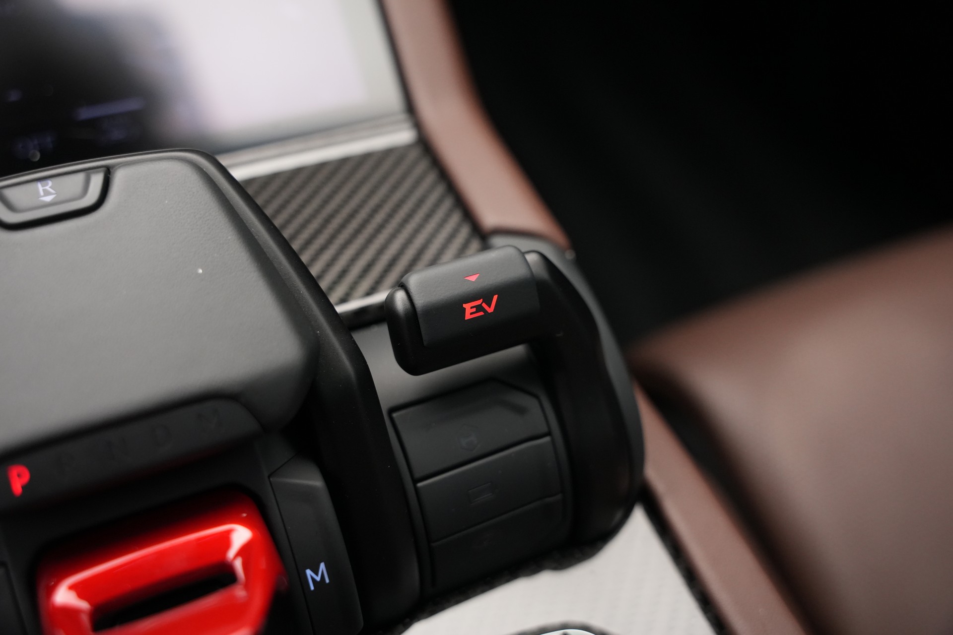 LAMBORGHINI Urus SE *CH-Fahrzeug* *Traum-Konfiguration*-image-38