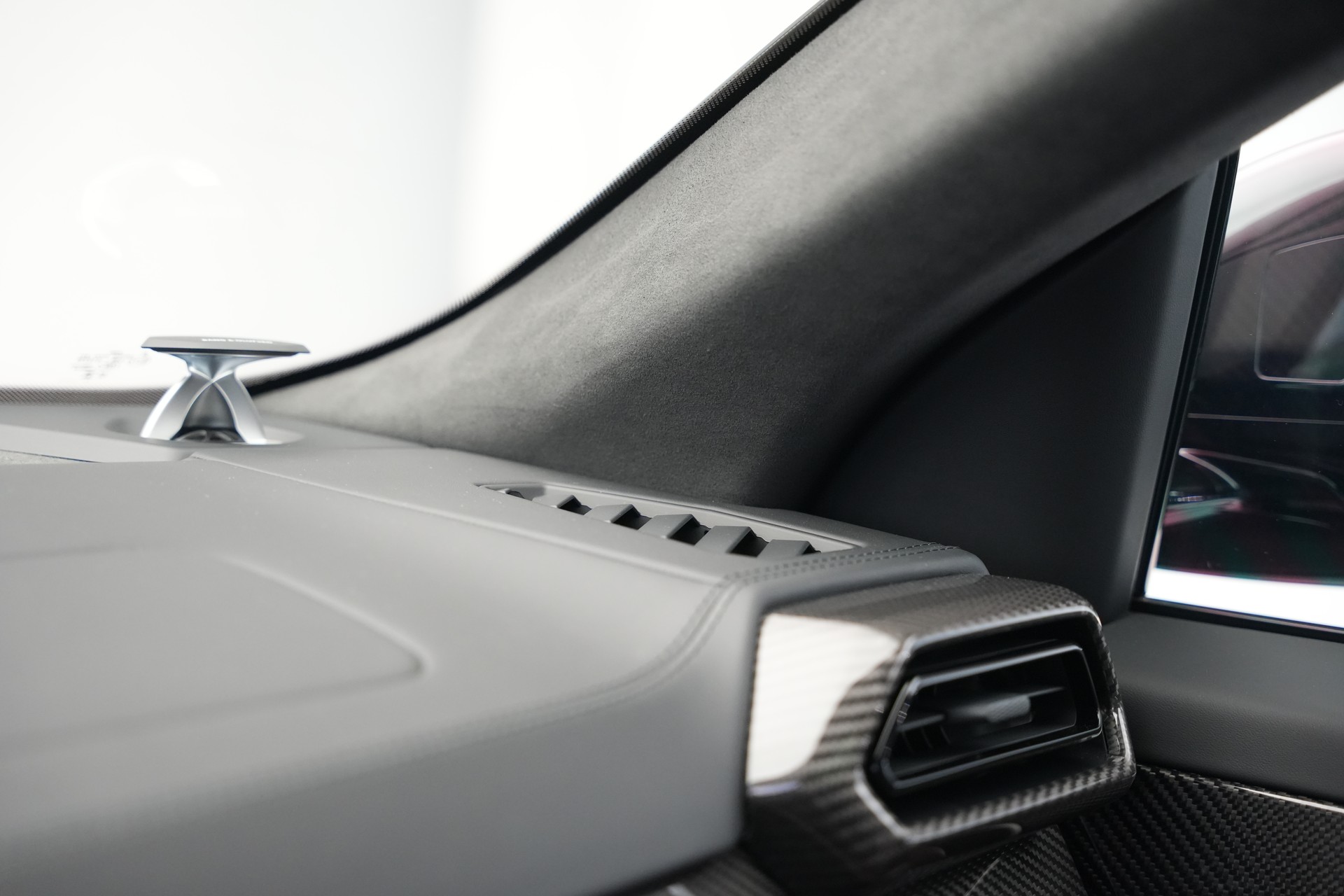 LAMBORGHINI Urus SE *CH-Fahrzeug* *Traum-Konfiguration*-image-32