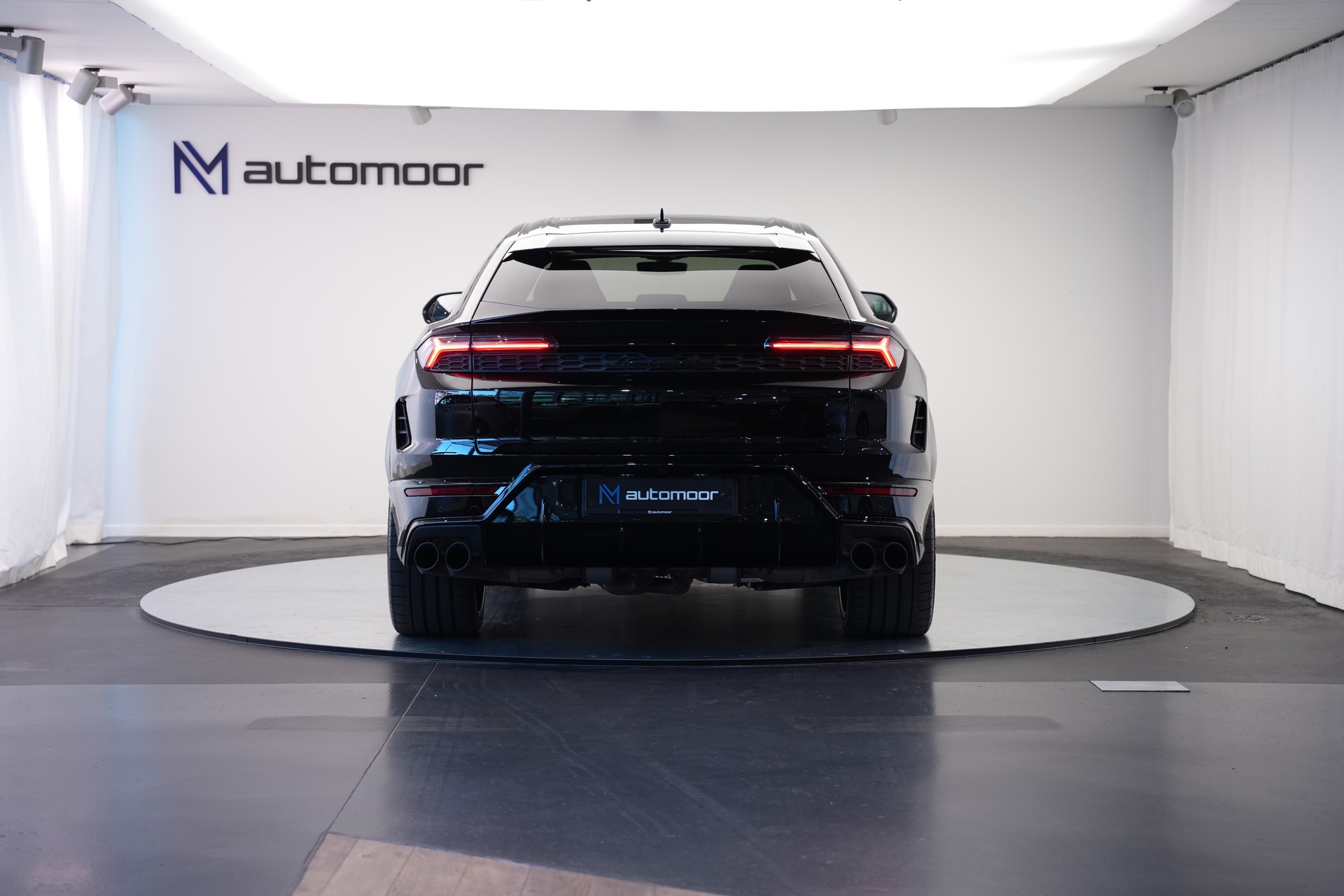 LAMBORGHINI Urus SE *CH-Fahrzeug* *Traum-Konfiguration*-image-5
