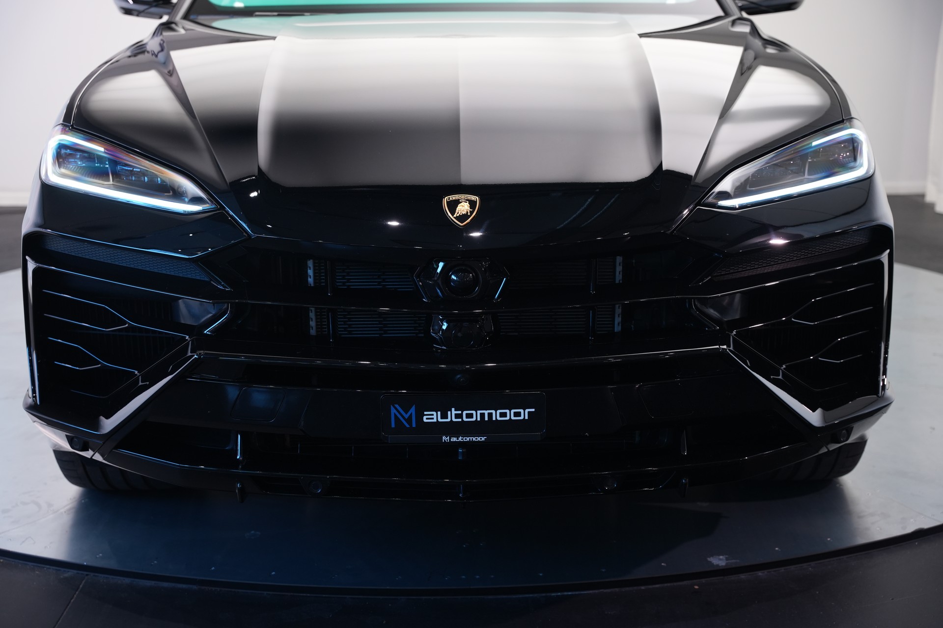 LAMBORGHINI Urus SE *CH-Fahrzeug* *Traum-Konfiguration*-image-54