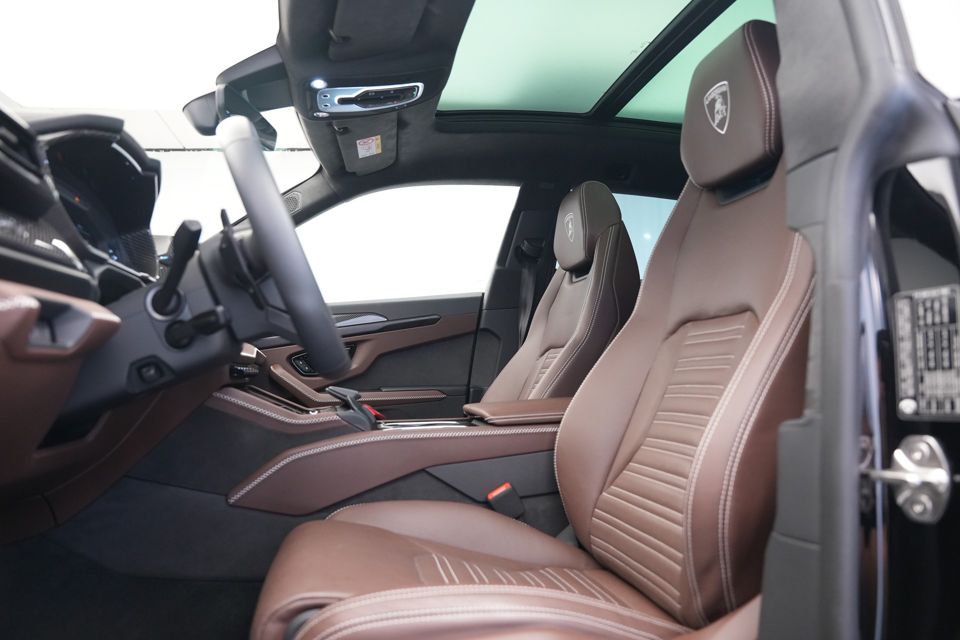 LAMBORGHINI Urus SE *CH-Fahrzeug* *Traum-Konfiguration*-image-12