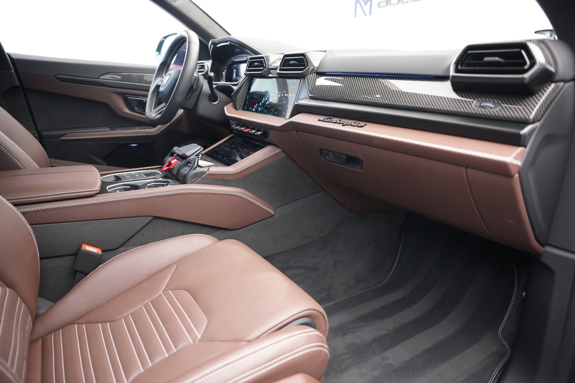LAMBORGHINI Urus SE *CH-Fahrzeug* *Traum-Konfiguration*-image-11