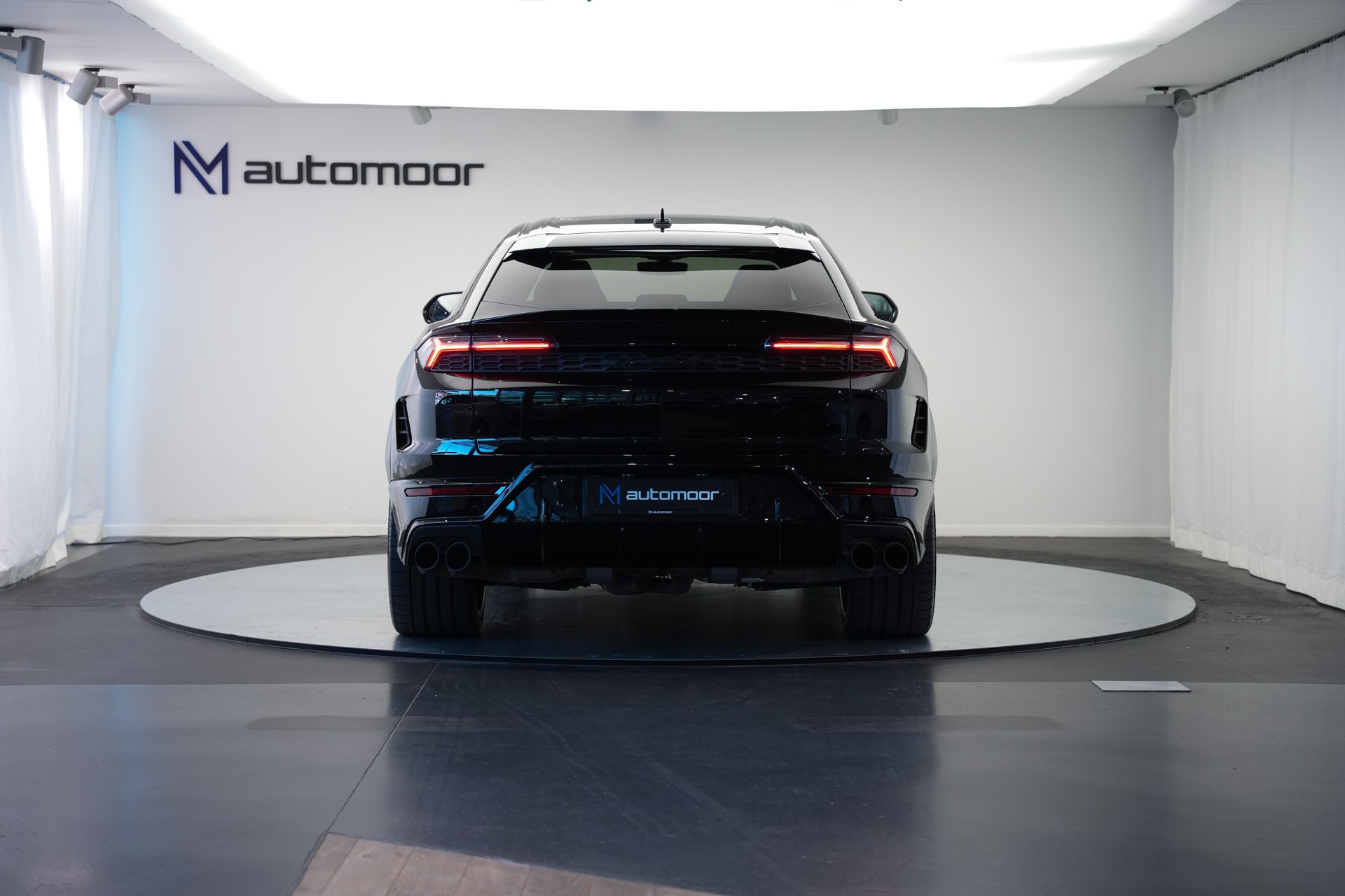 LAMBORGHINI Urus SE *CH-Fahrzeug* *Traum-Konfiguration*-image-5