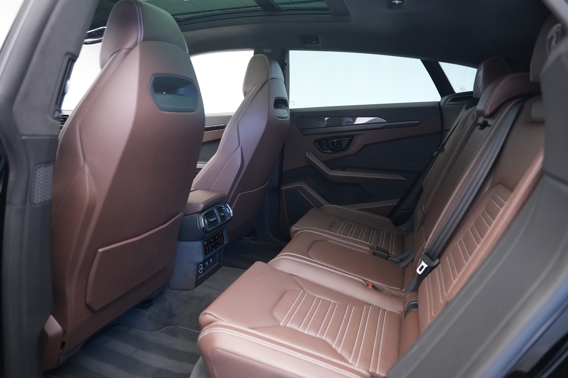 LAMBORGHINI Urus SE *CH-Fahrzeug* *Traum-Konfiguration*-image-13