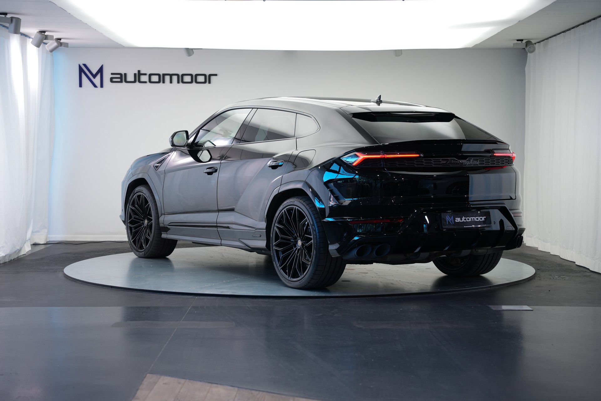 LAMBORGHINI Urus SE *CH-Fahrzeug* *Traum-Konfiguration*-image-6