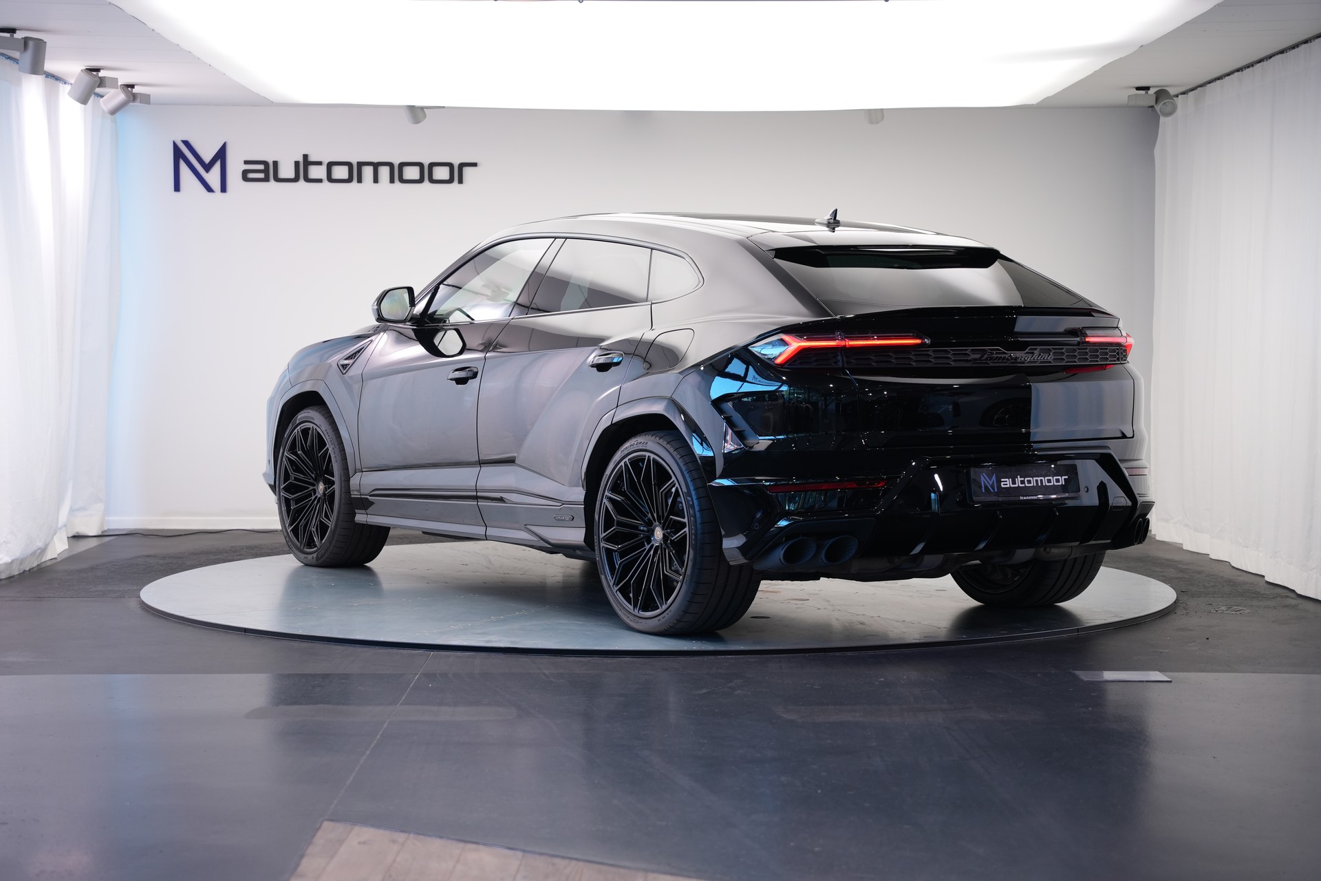 LAMBORGHINI Urus SE *CH-Fahrzeug* *Traum-Konfiguration*-image-6
